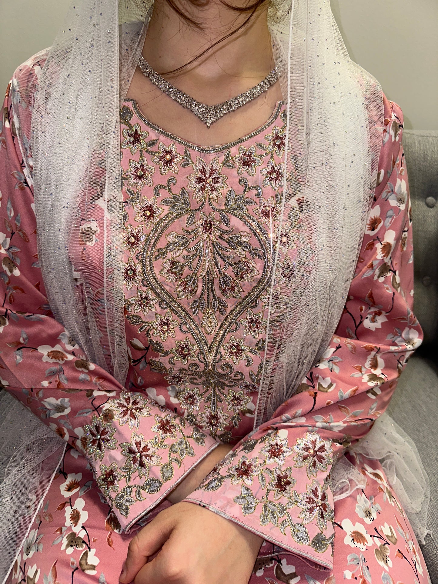Pink mkhawar