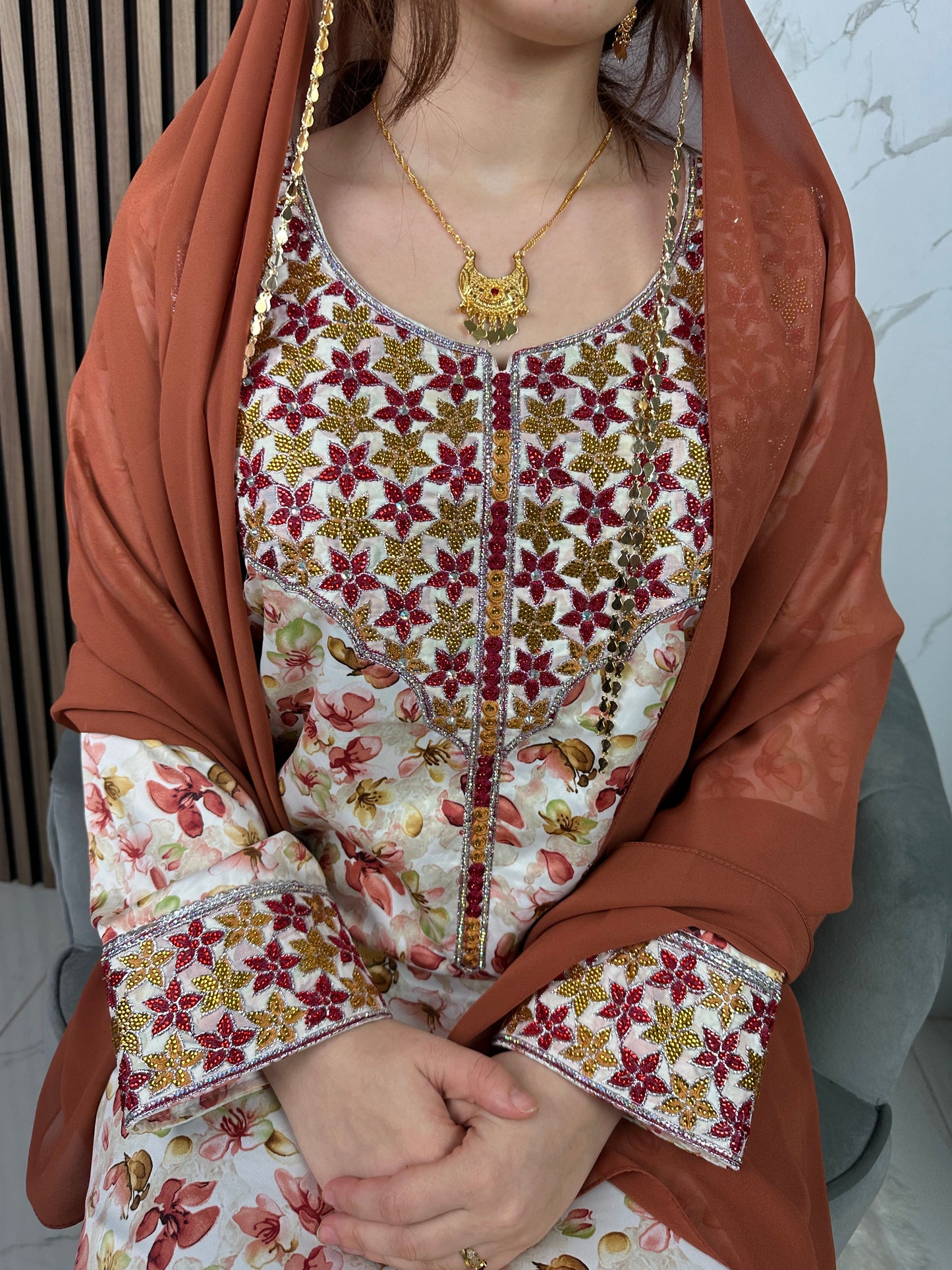 Brown3 mkhawar with matching Shiela