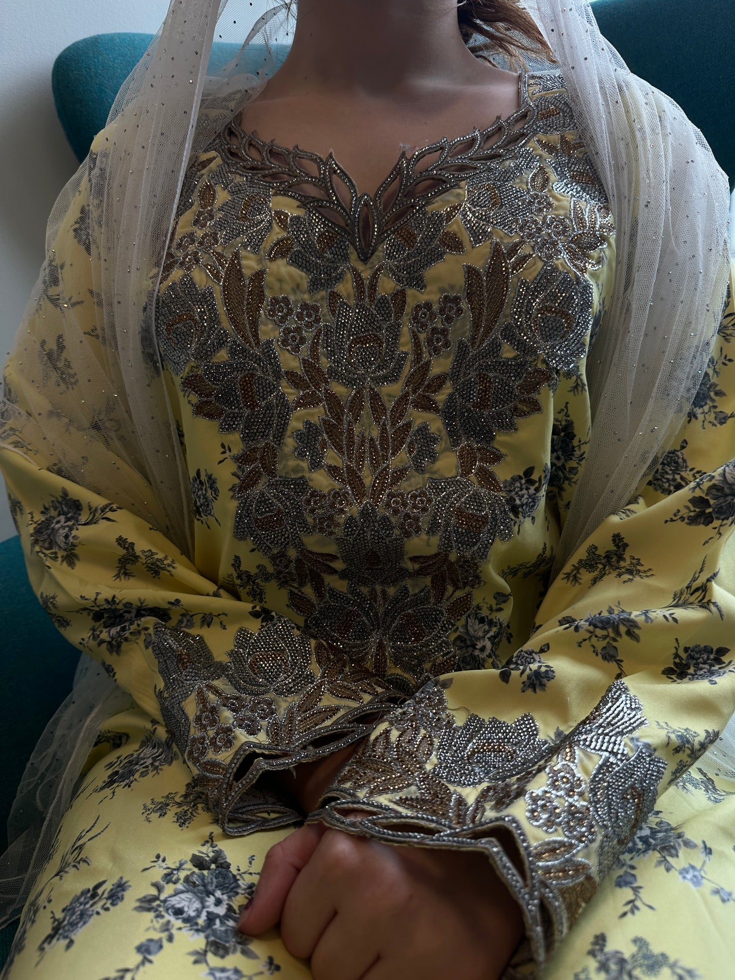 Yellow mkharram mkhawar