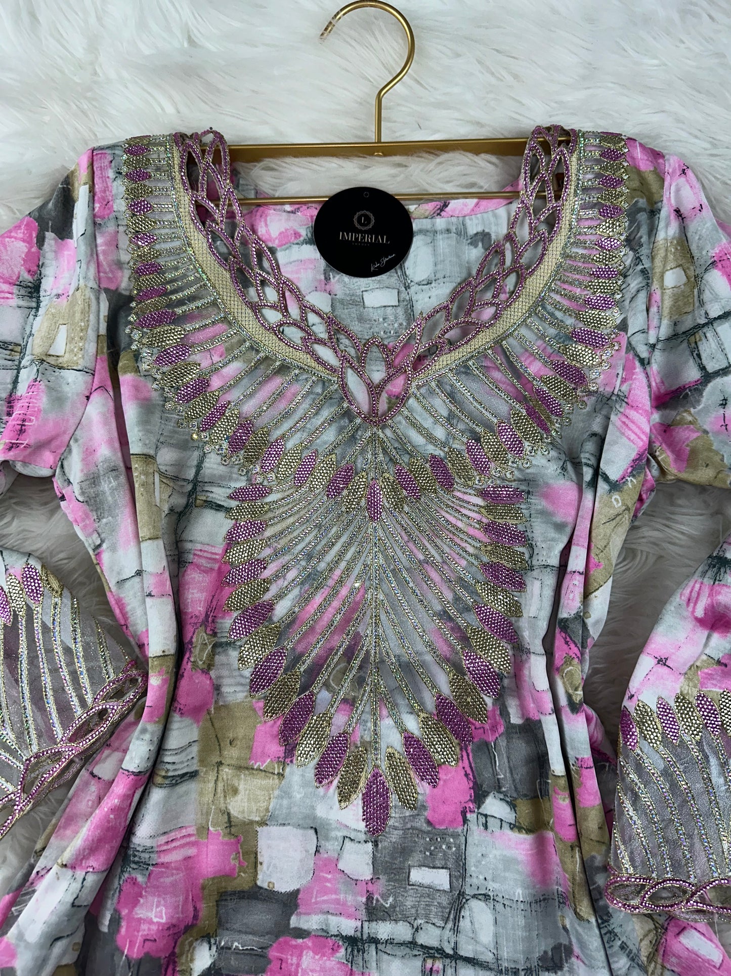 Pink Nermine mukhawar