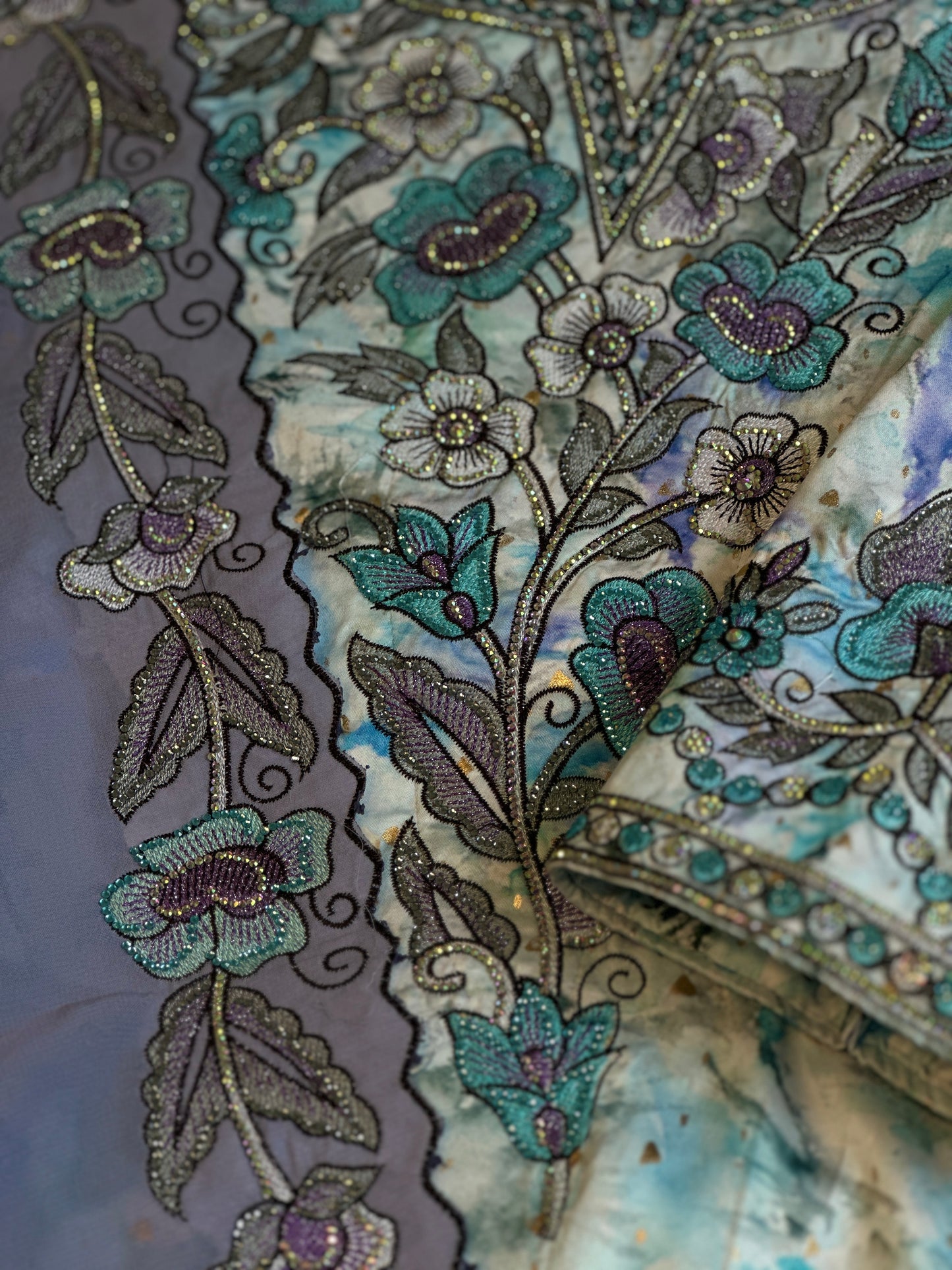 Enzeray silk mkhawar with big Shiela and corset back