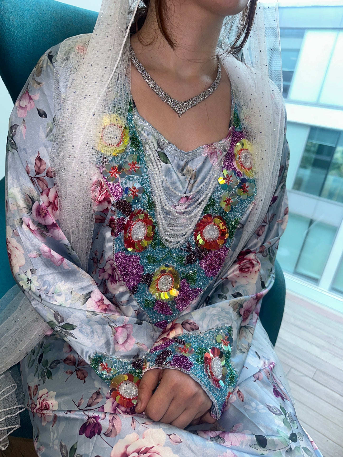 Blue beaded pure silk mkhawar with back corset