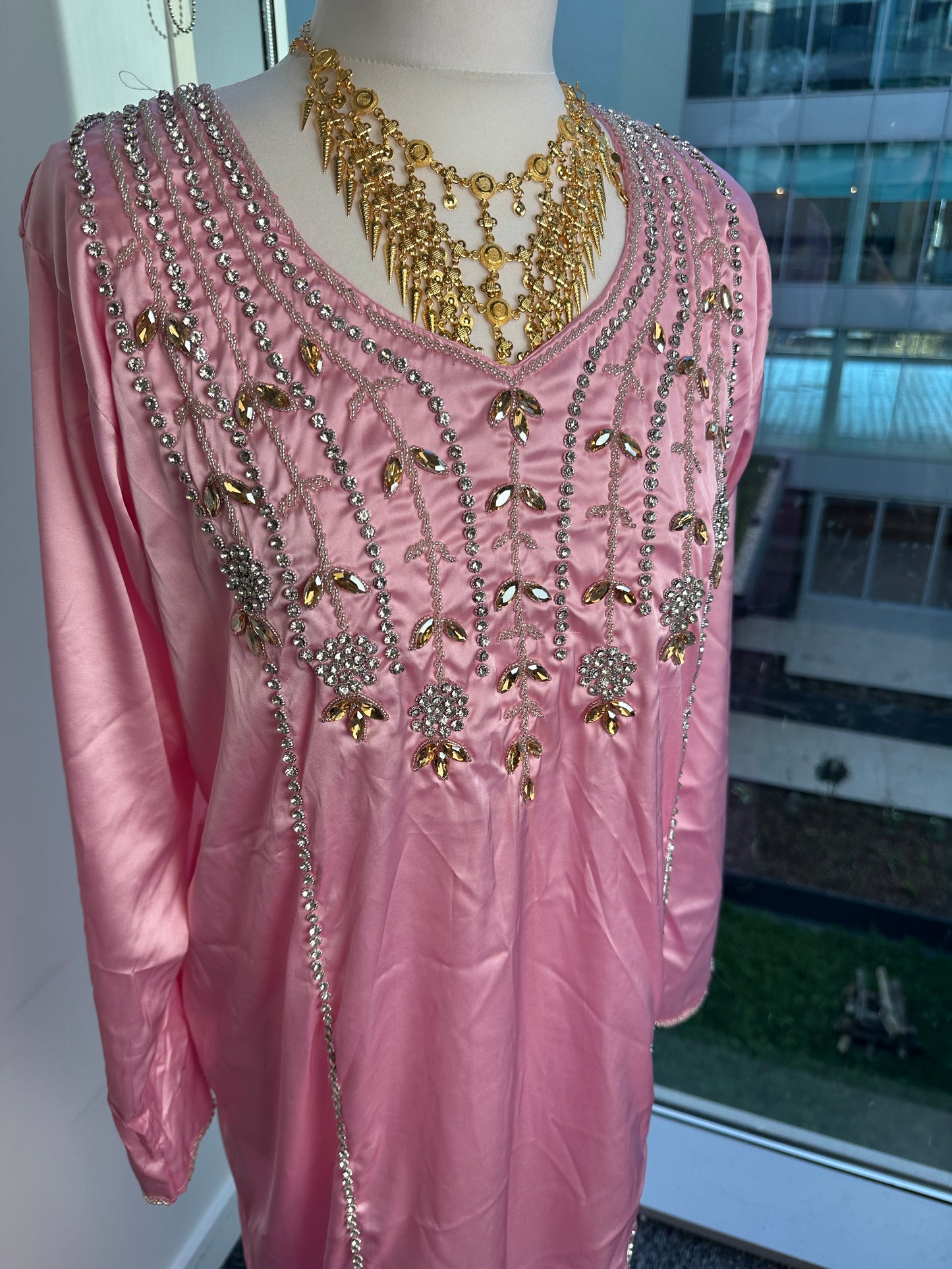 Pink silk Mukhawar