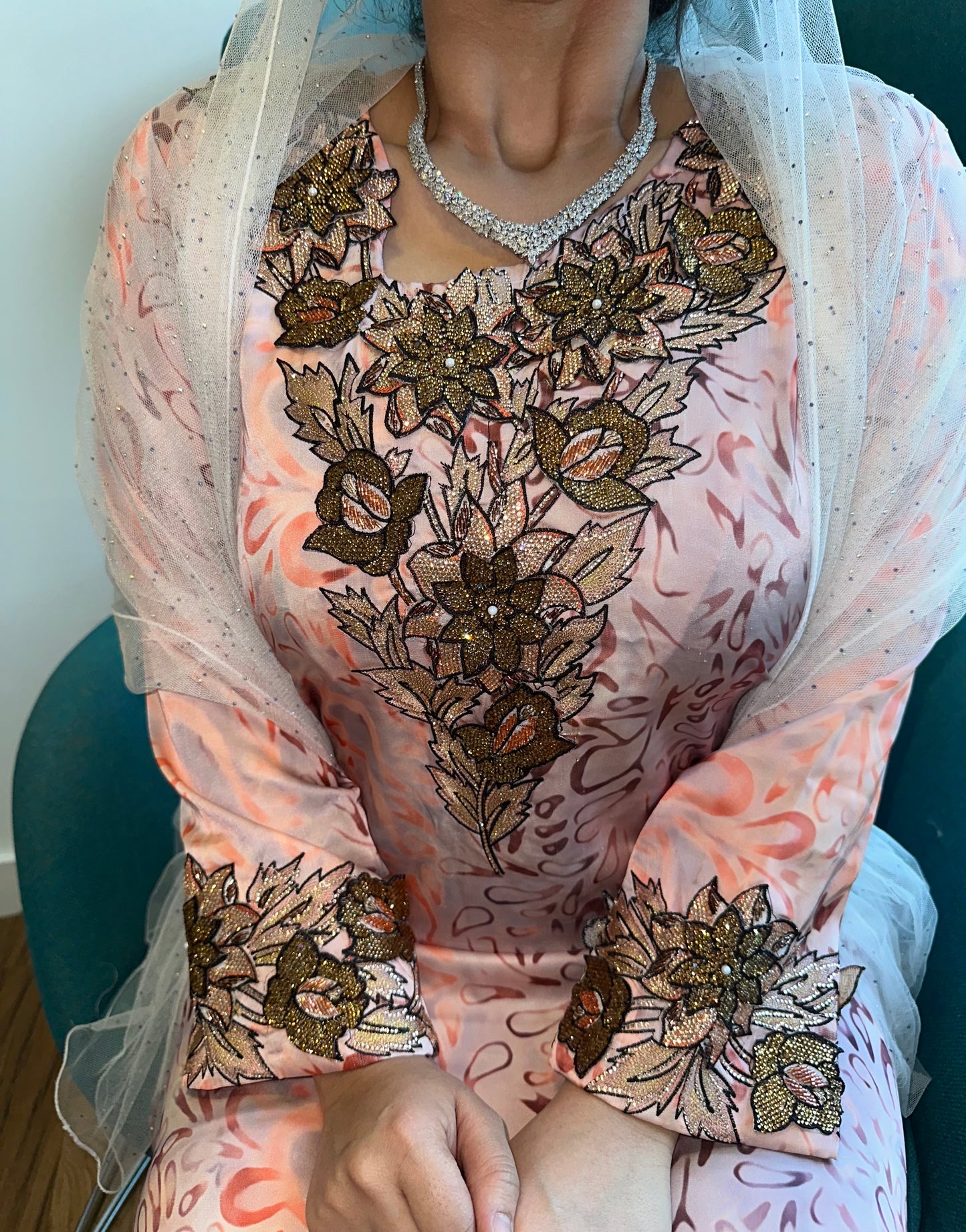 Rose pure silk mkhawar 3D