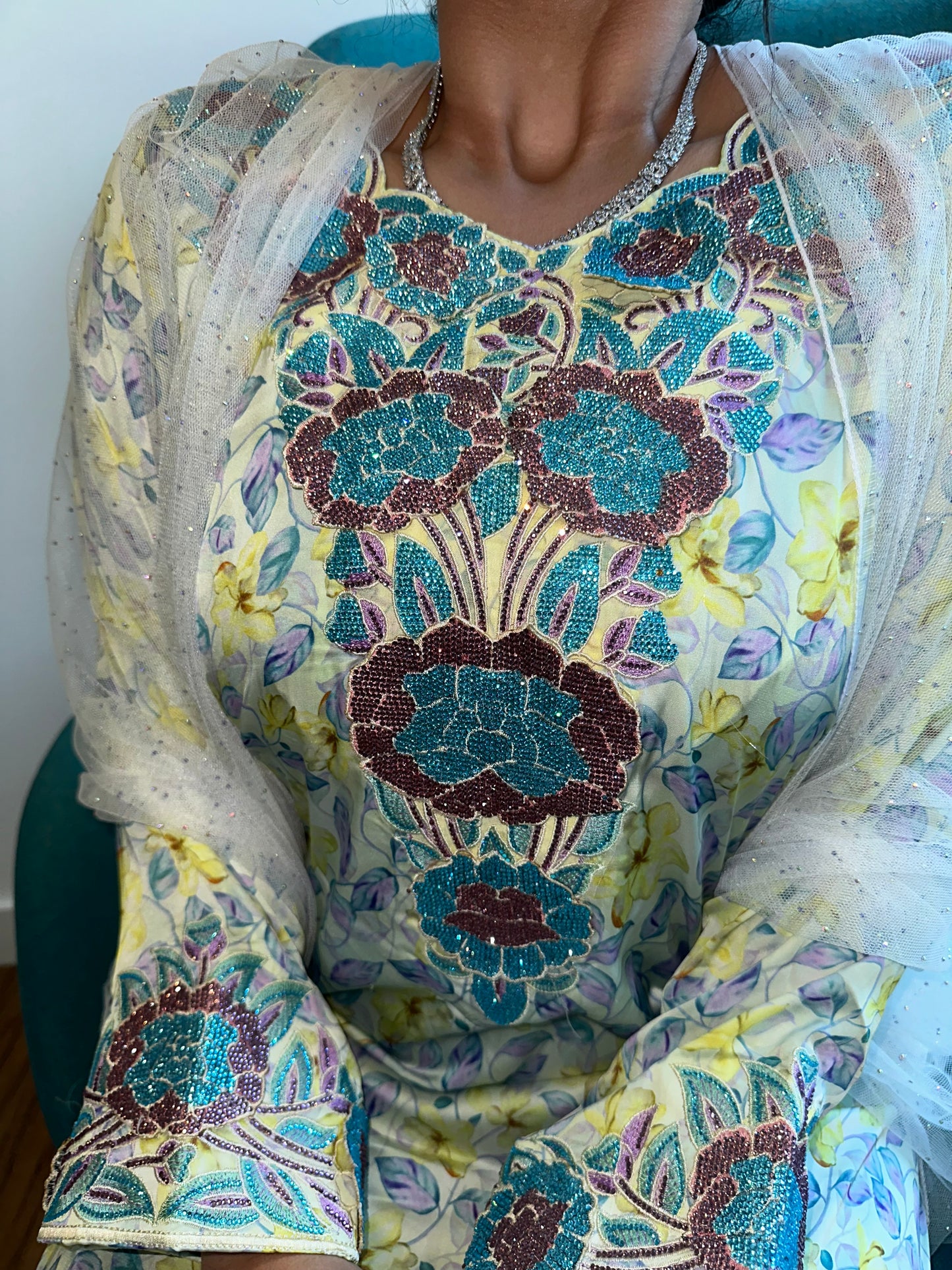 Floral turquoise pure silk mkhawar 3D