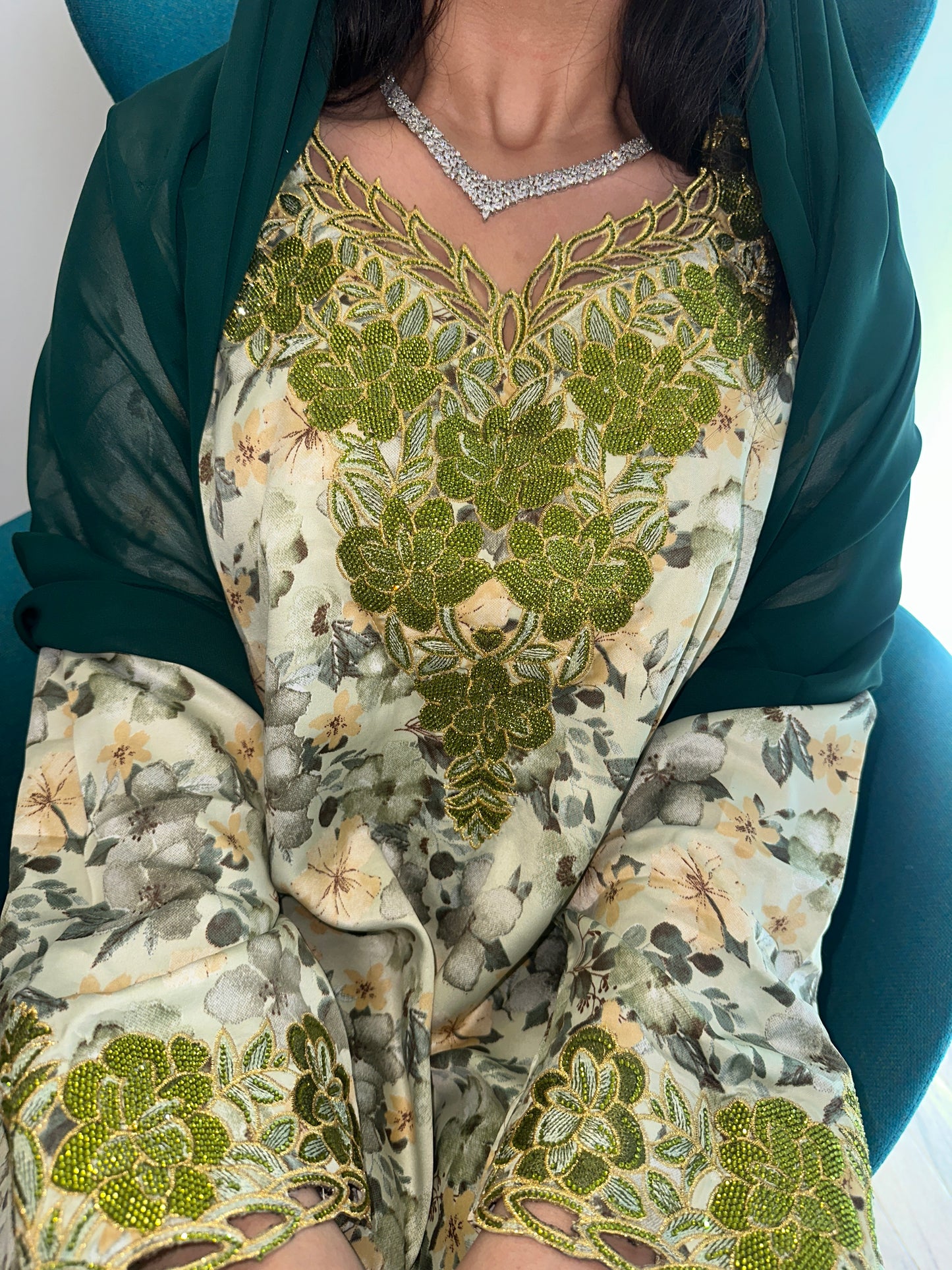 Green mkhawar with matching Shiela