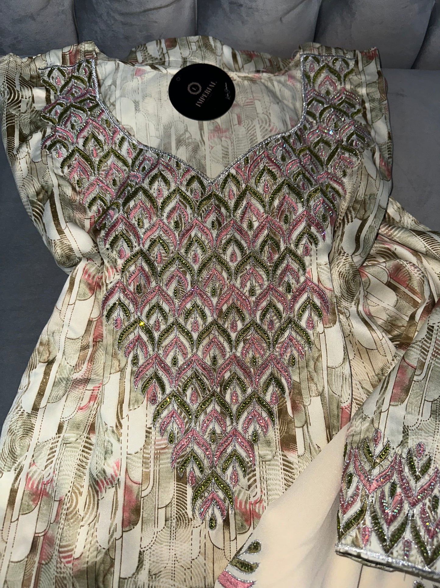Different Creamy colors of mkhawars with matching Shiela