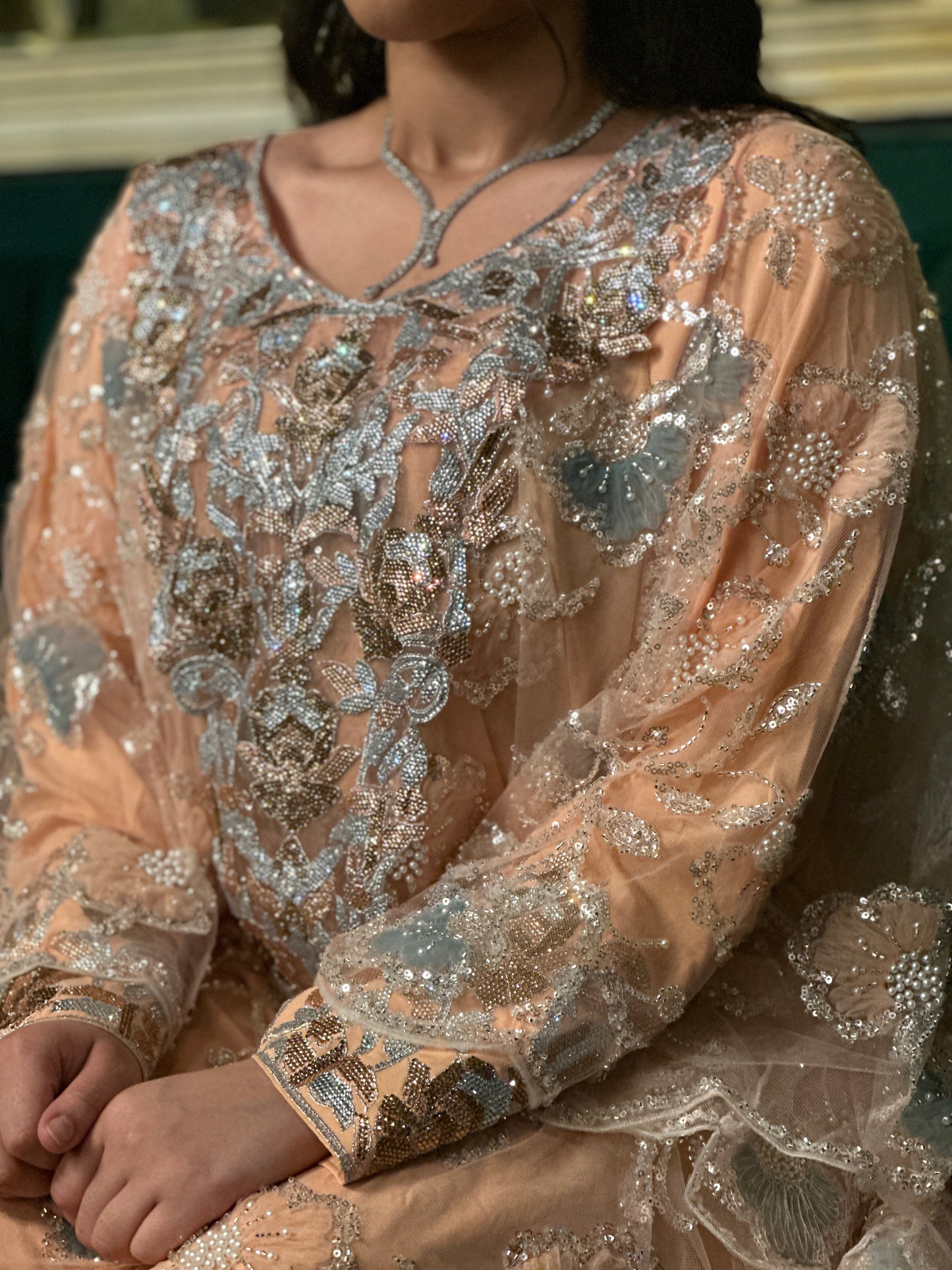 Fully handmade Emirates Thobe, two pieces with cream chiffon Sheila