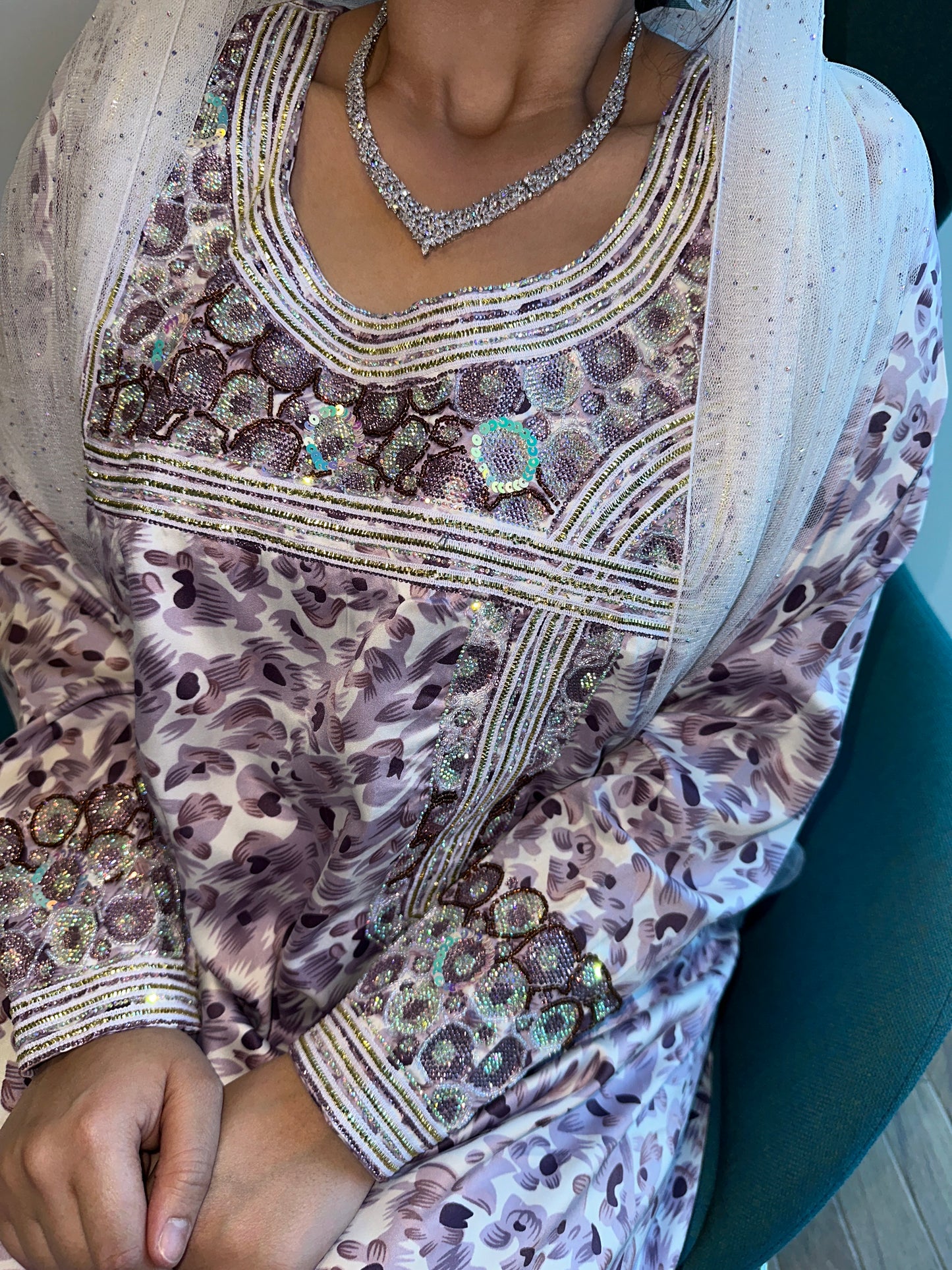 Arabic sleeves purple mkhawar
