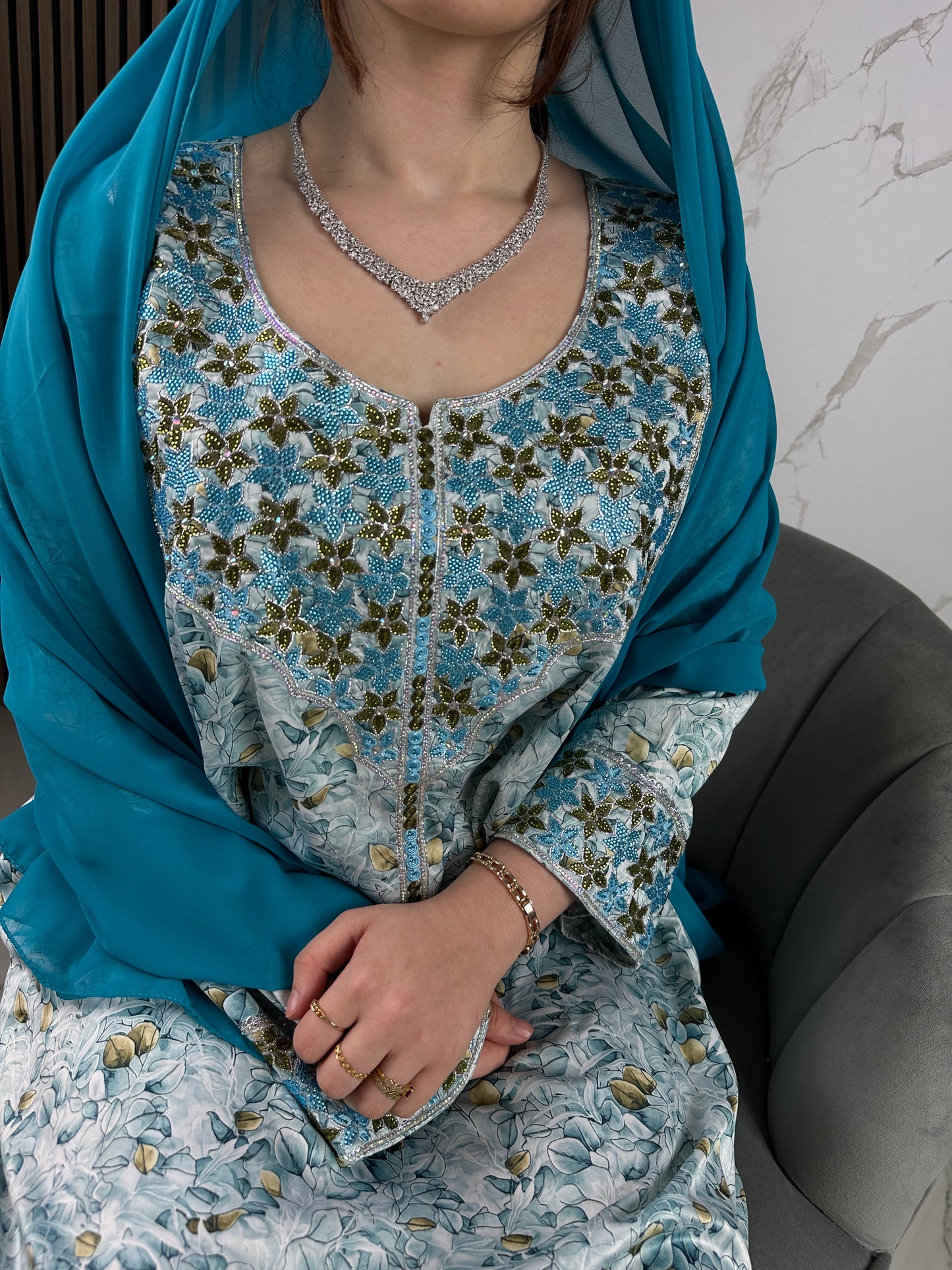 Turquoise mkhawar with matching Shiela