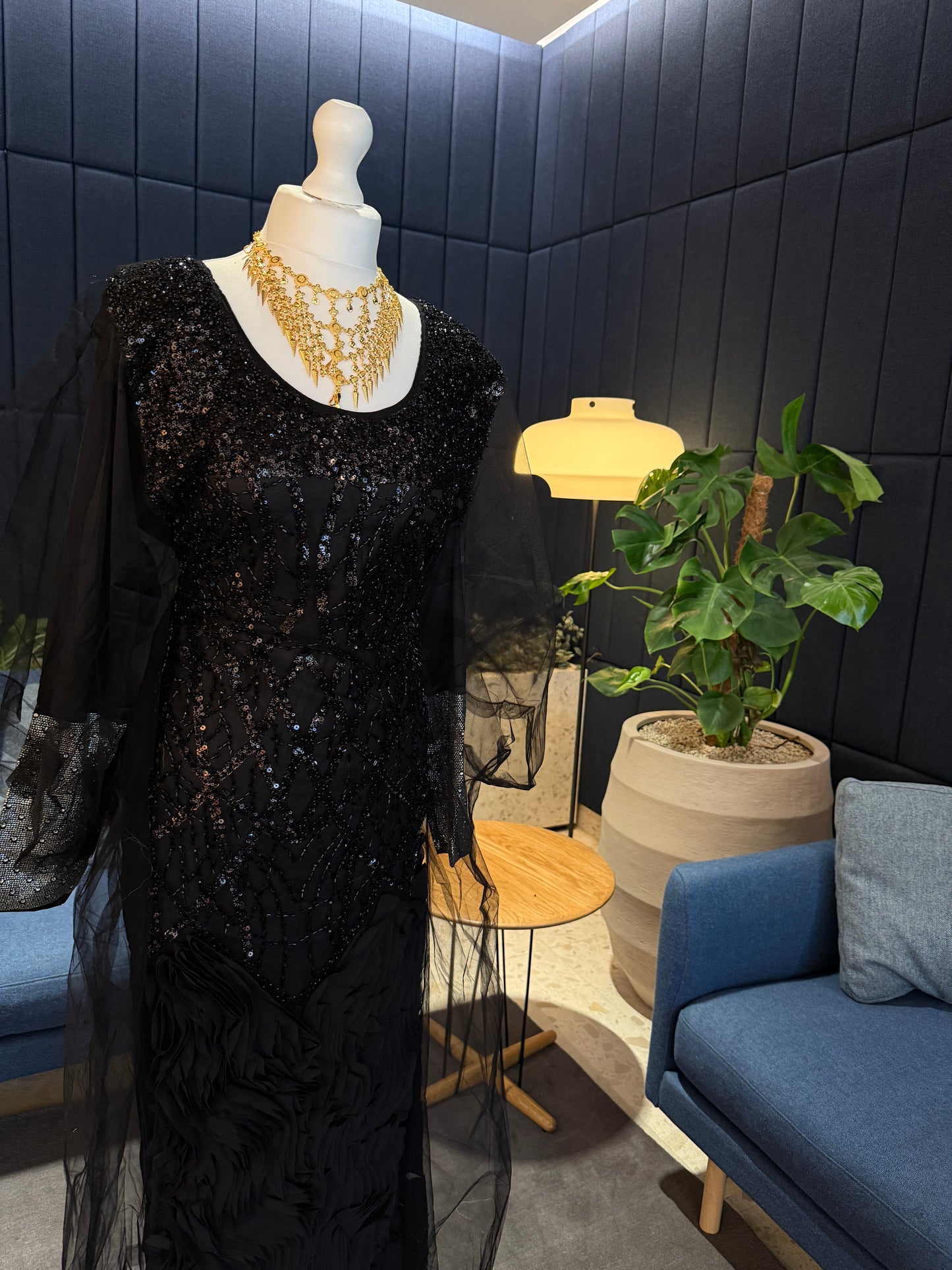 Black handmade Emirati Thobe