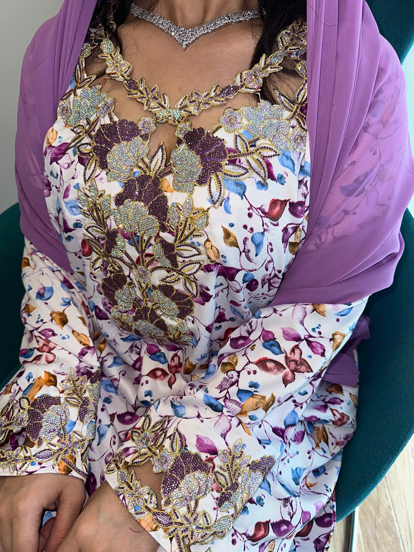 Purple2 and white mkhawar with matching Shiela