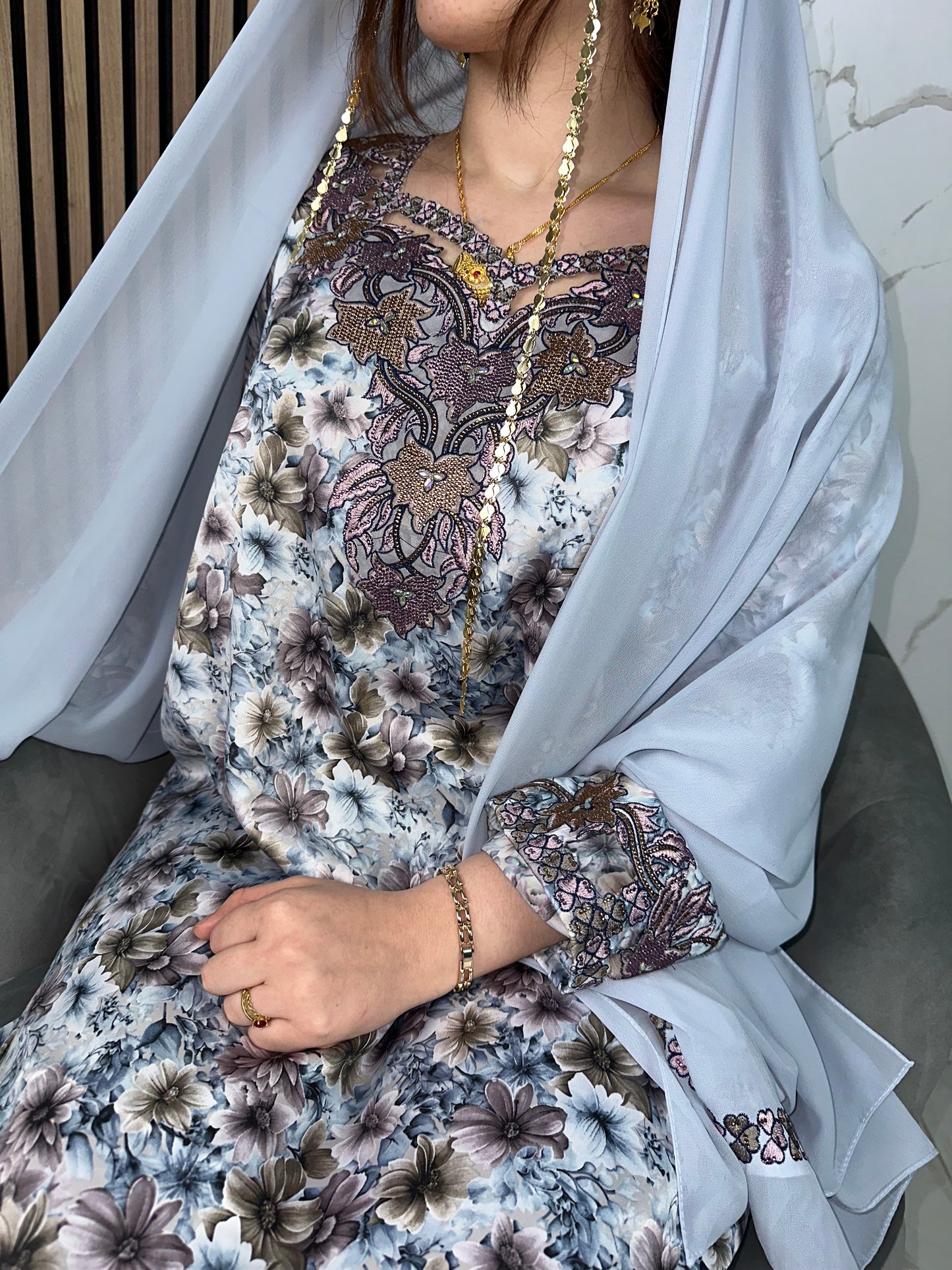 Grey3 mkhawar with matching Shiela and back corset
