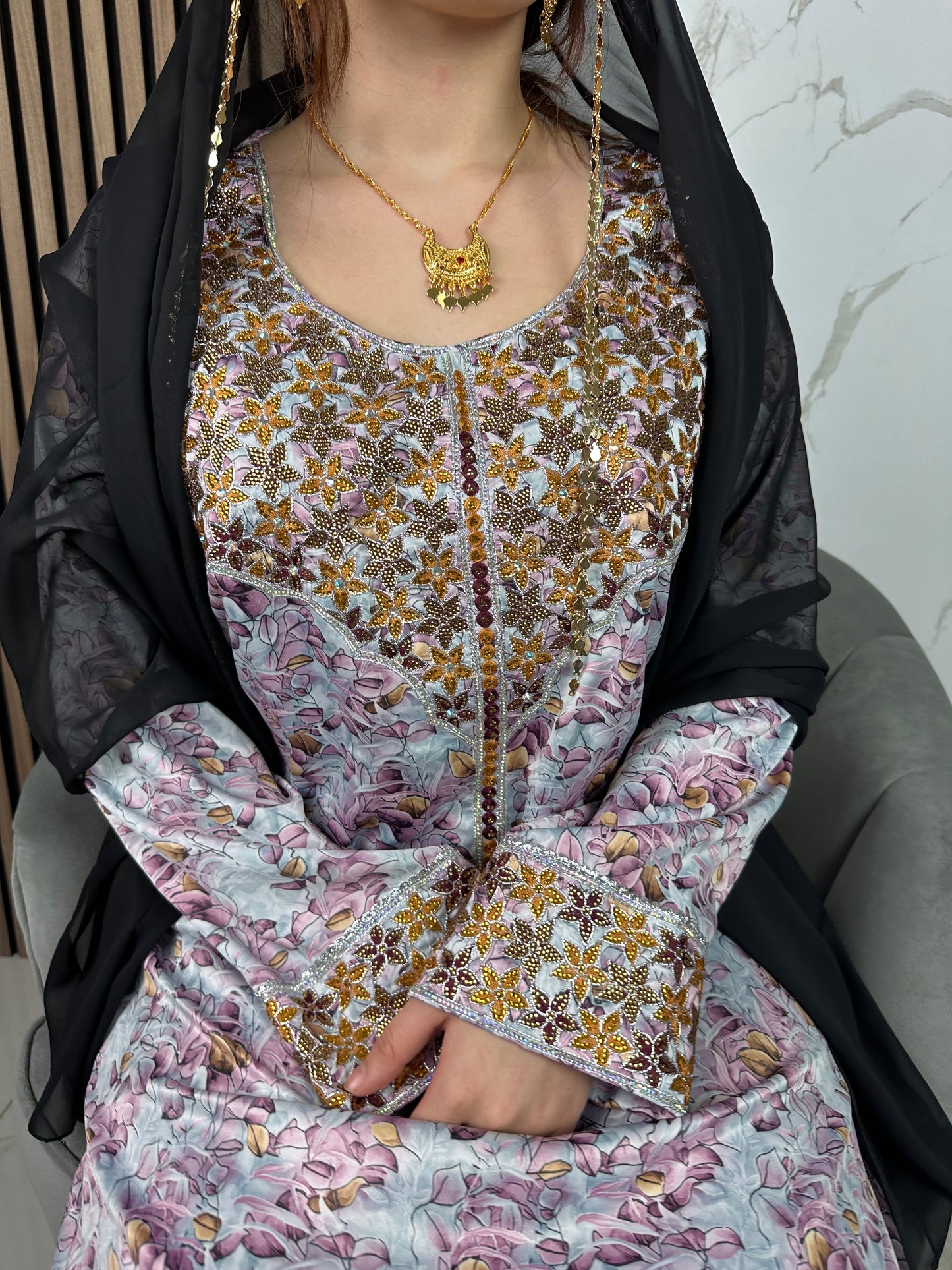 Mkhawar with black Sheila