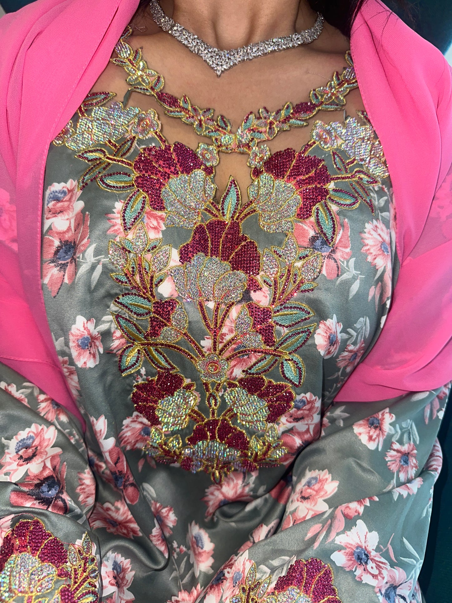 Pink and green mkhawar with matching Shiela
