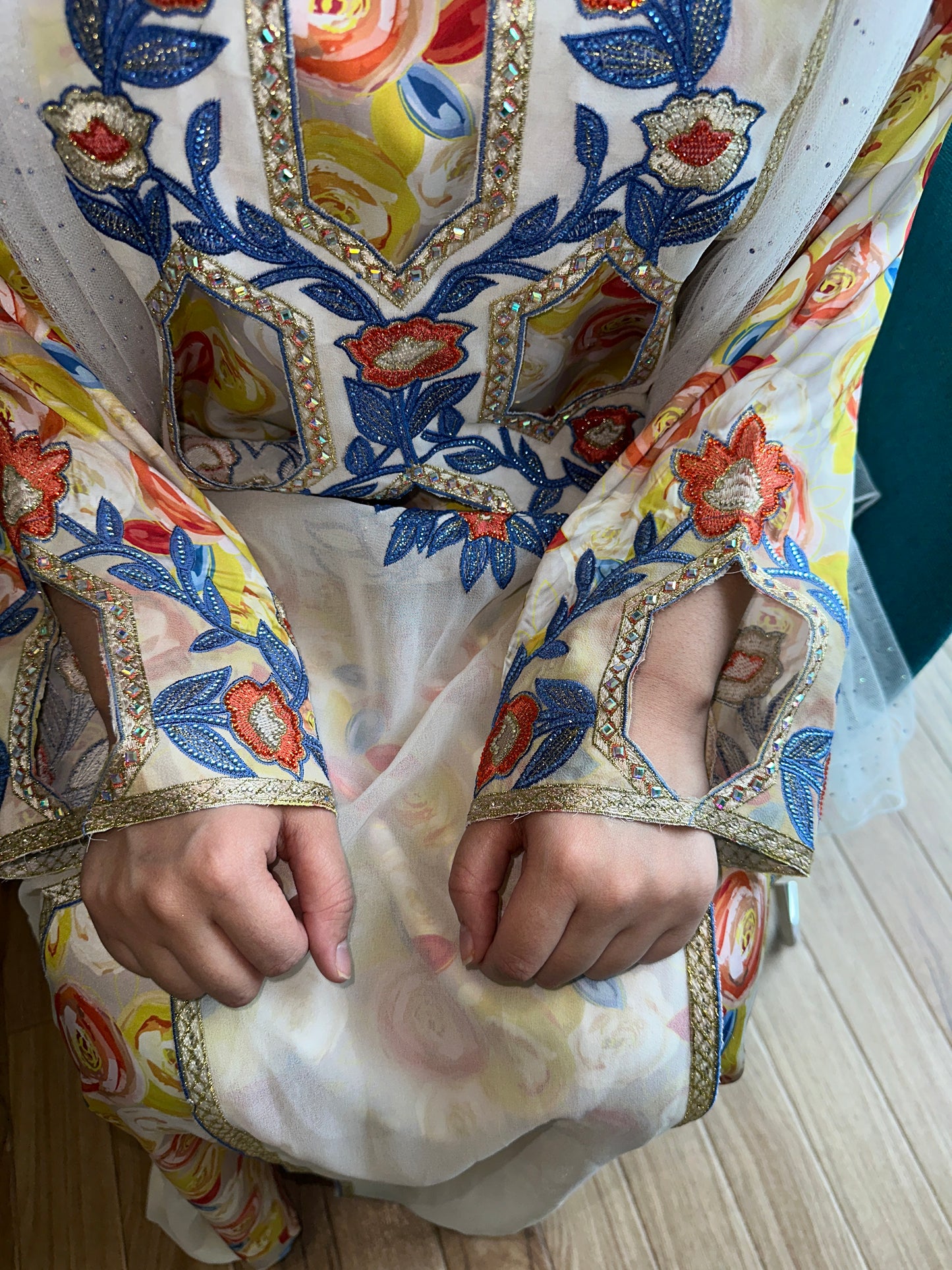 Yellow and blue two piece mkhawar