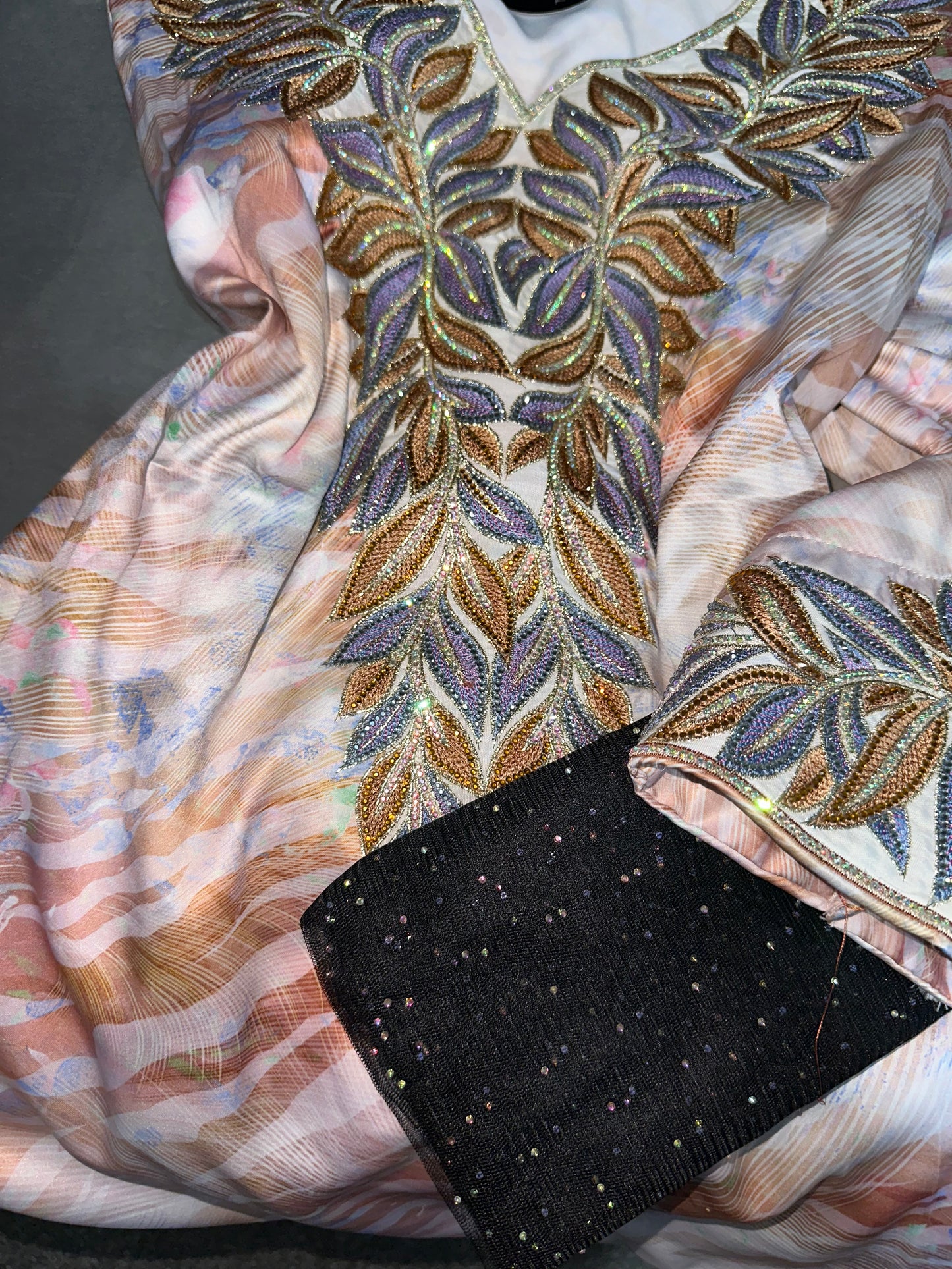 Natural colors of mkhawars with corse back and black chiffon Shiela