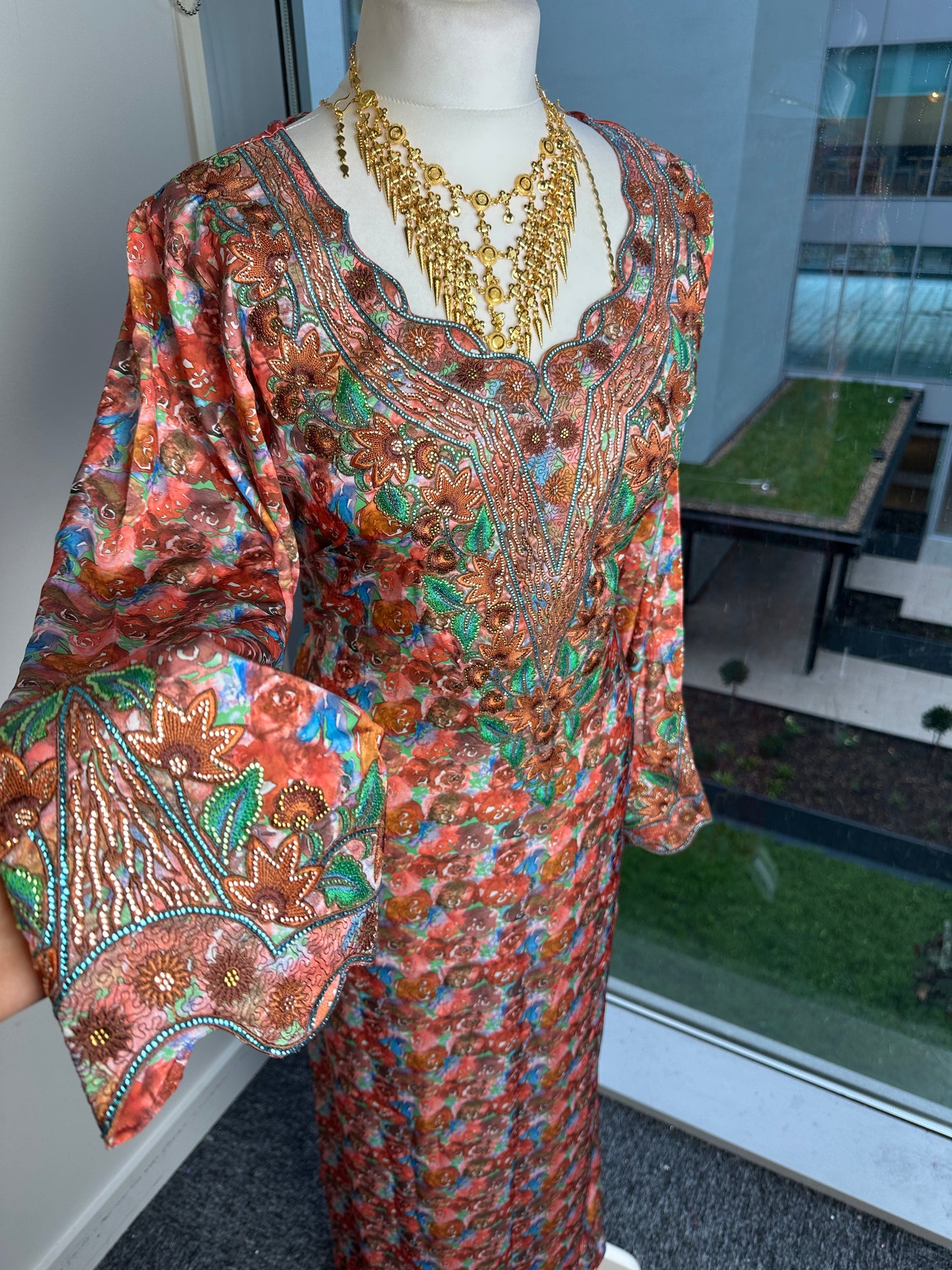 Terracotta and green silk Mukhawar with matching Sheila