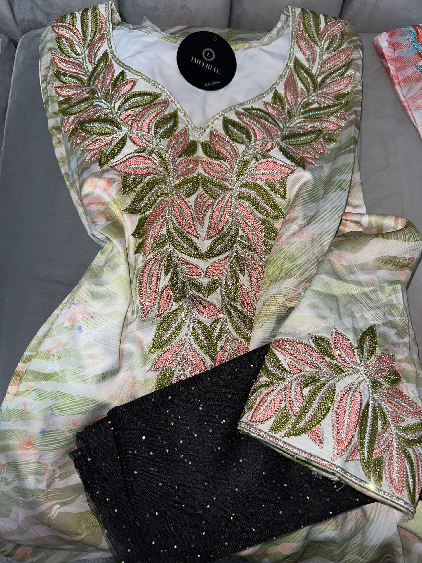 Natural colors of mkhawars with corse back and black chiffon Shiela