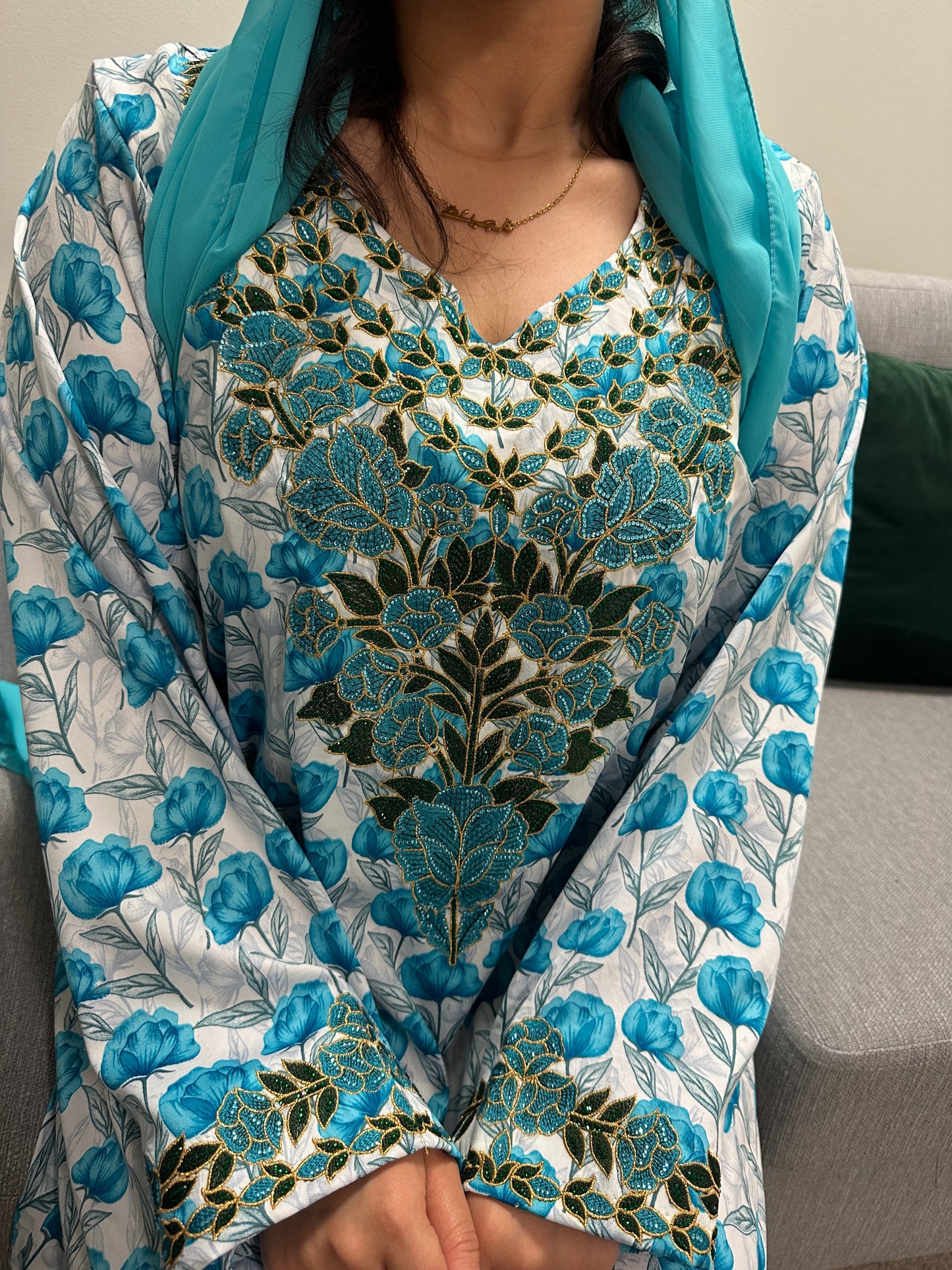 Turquoise mkhawar with Shiela