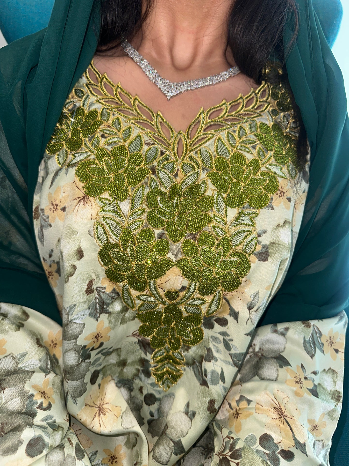 Green mkhawar with matching Shiela