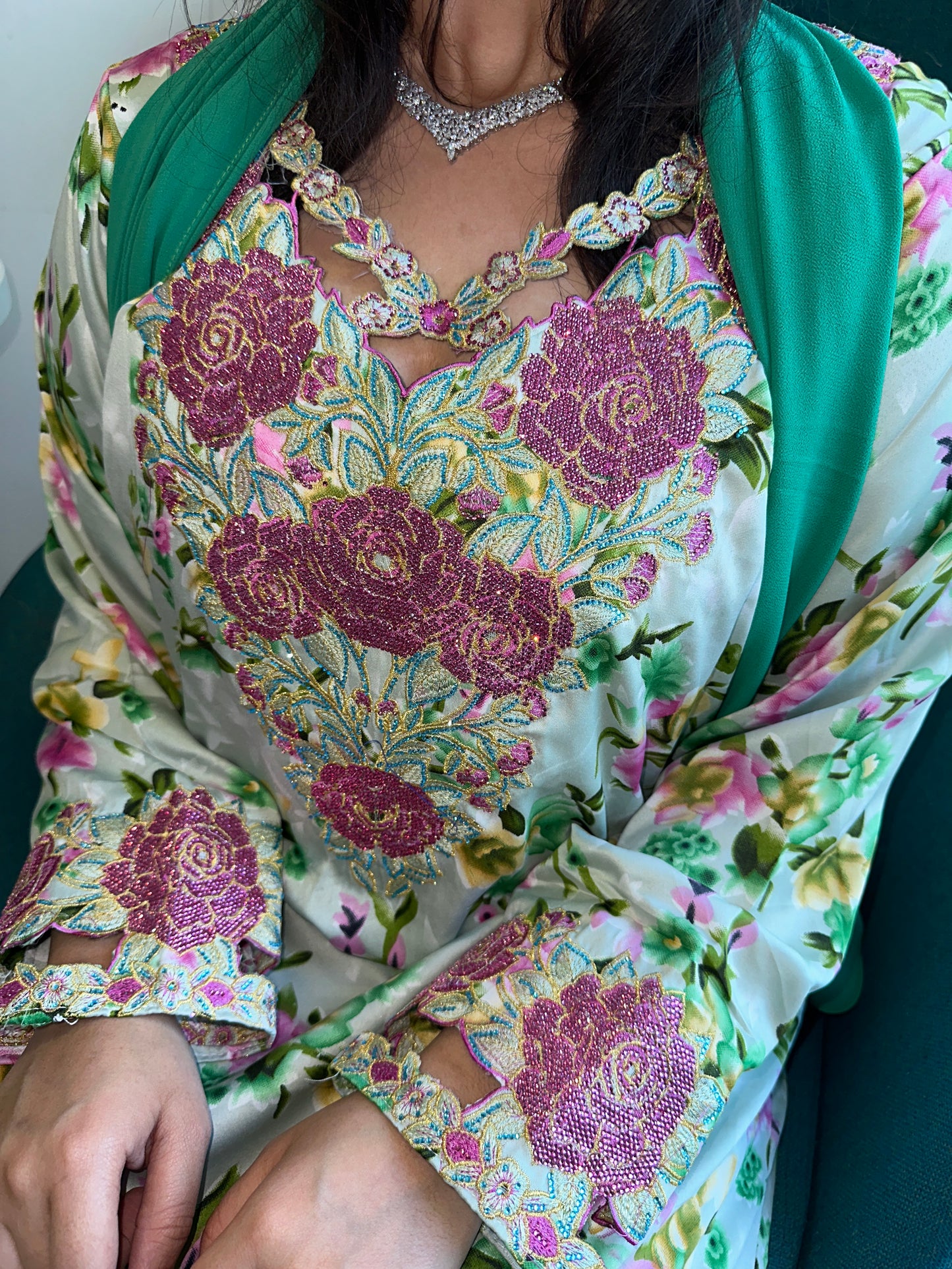 Pink and green mkhawar with matching Shiela