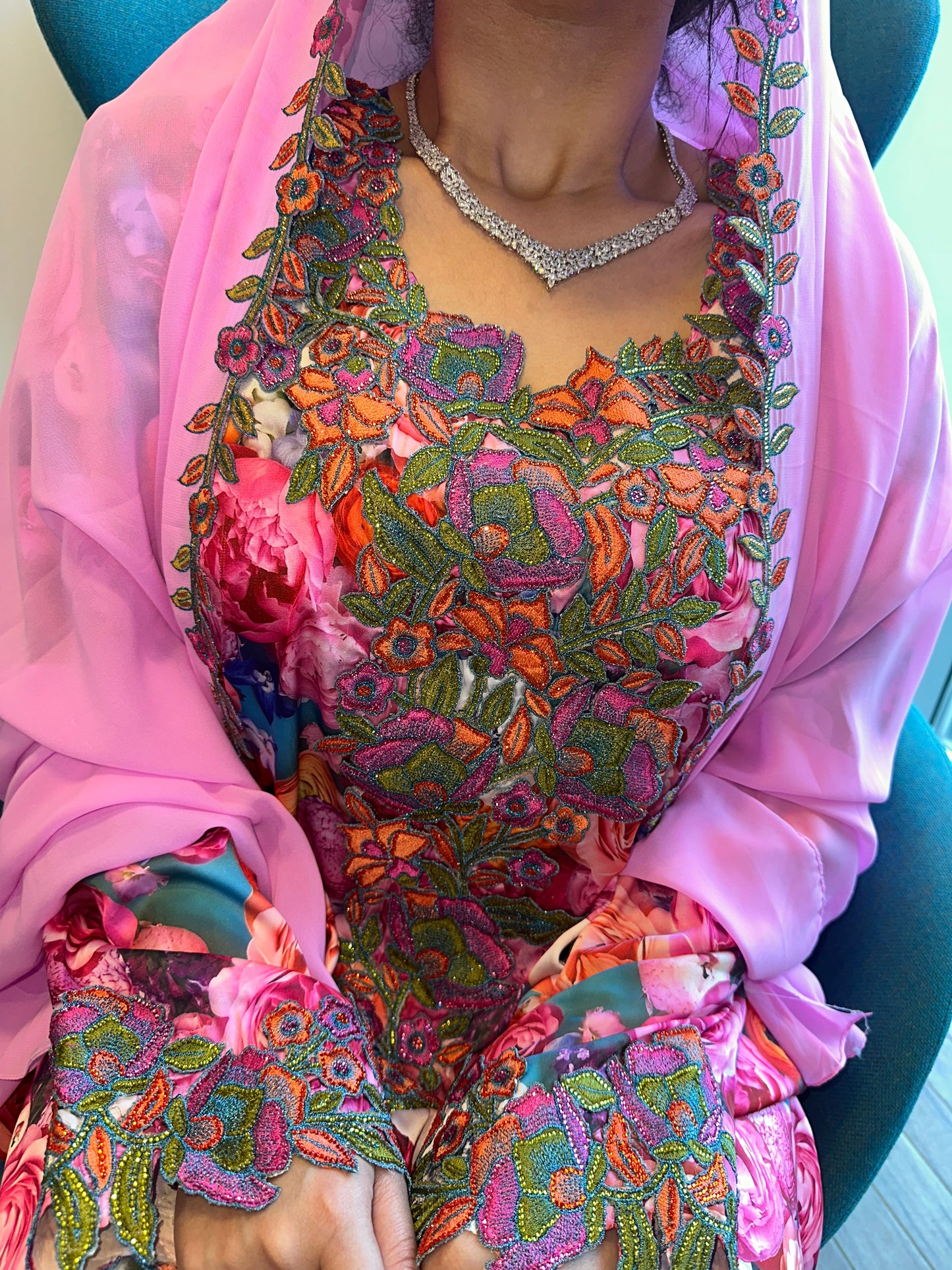 Pink mkhawar with matching big Shiela pure silk with back corset