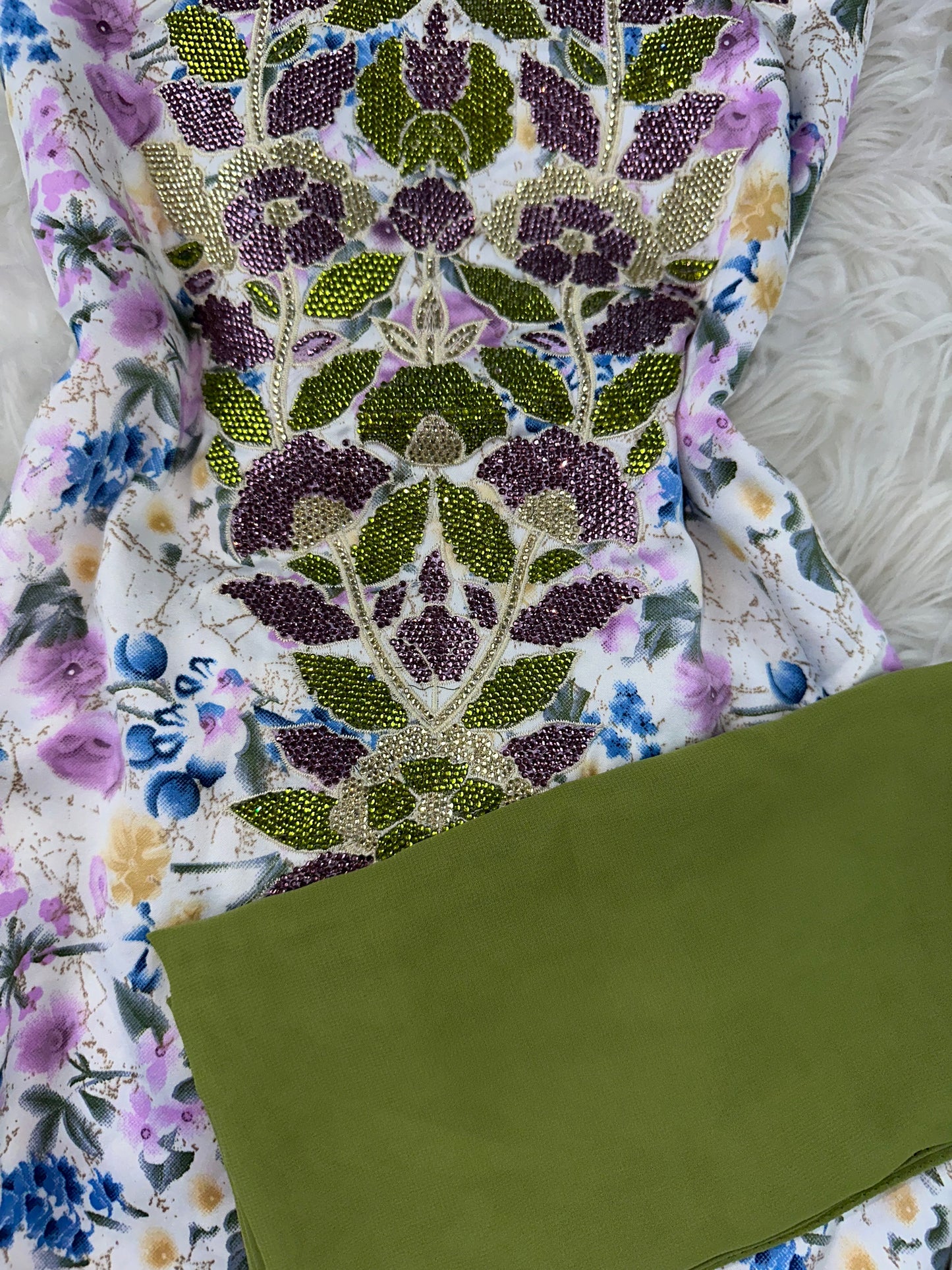 Olive green2 mukhawar with Sheila