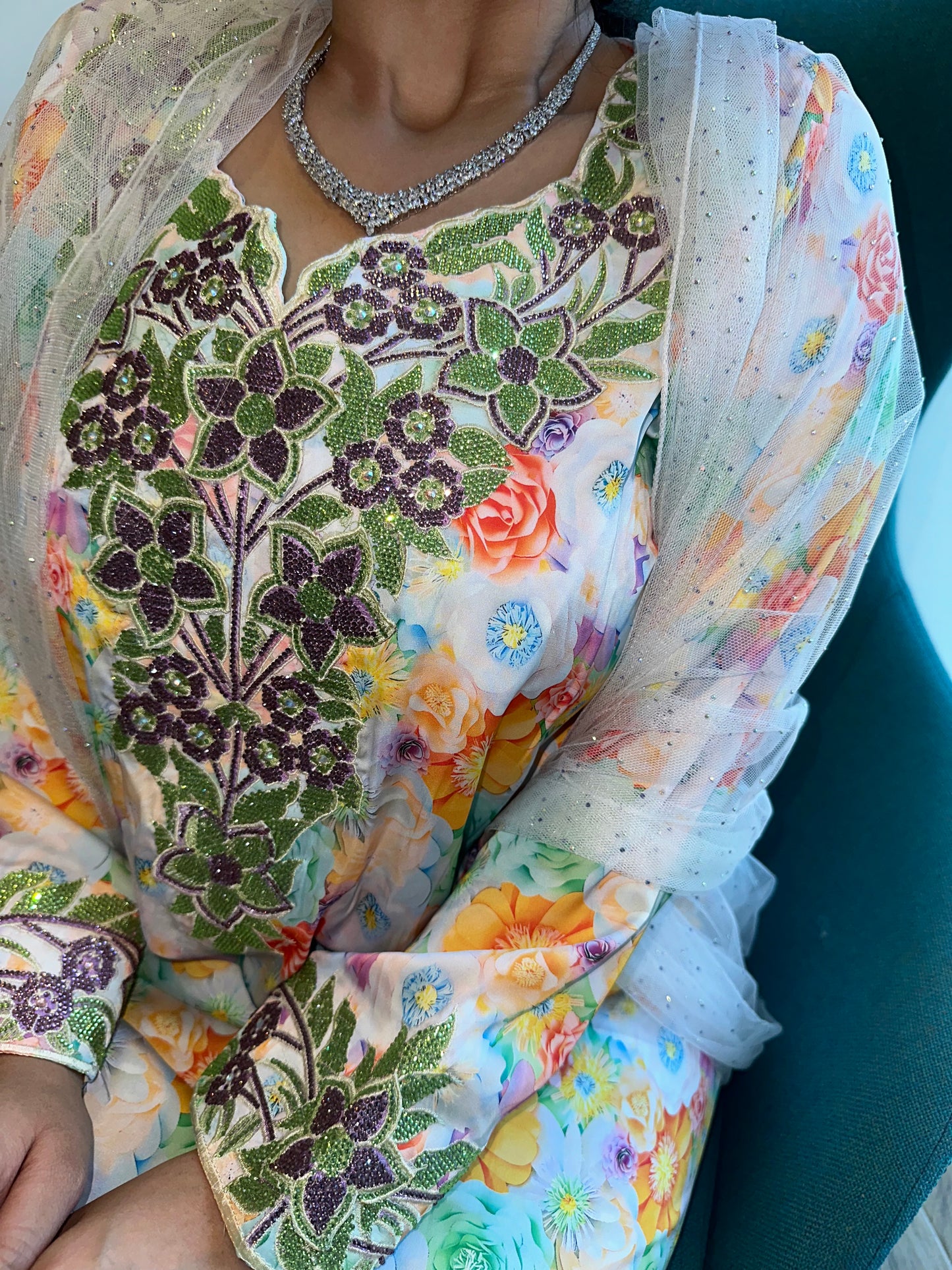Orange flowers pure silk mkhawar 3D