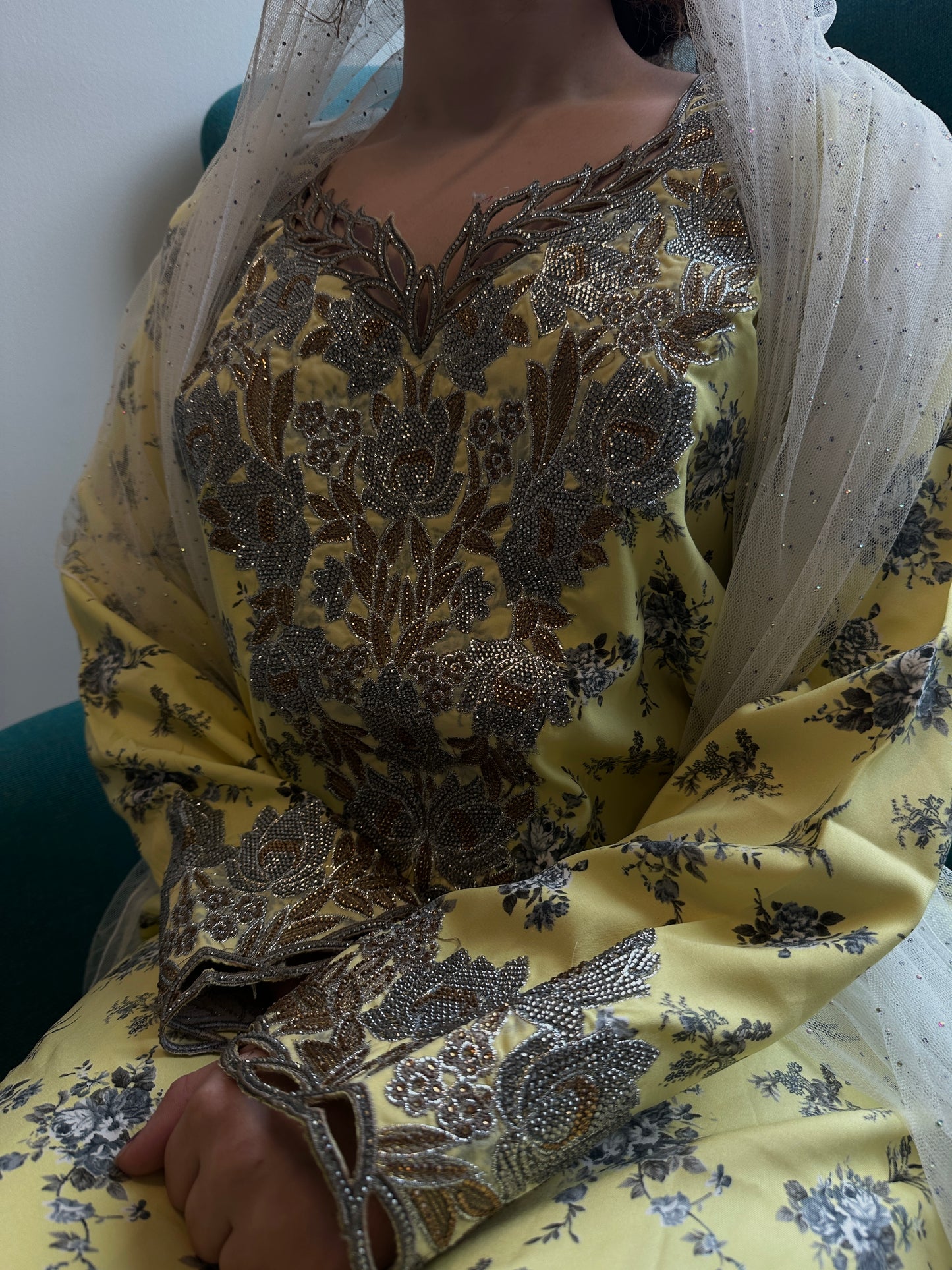 Yellow mkharram mkhawar