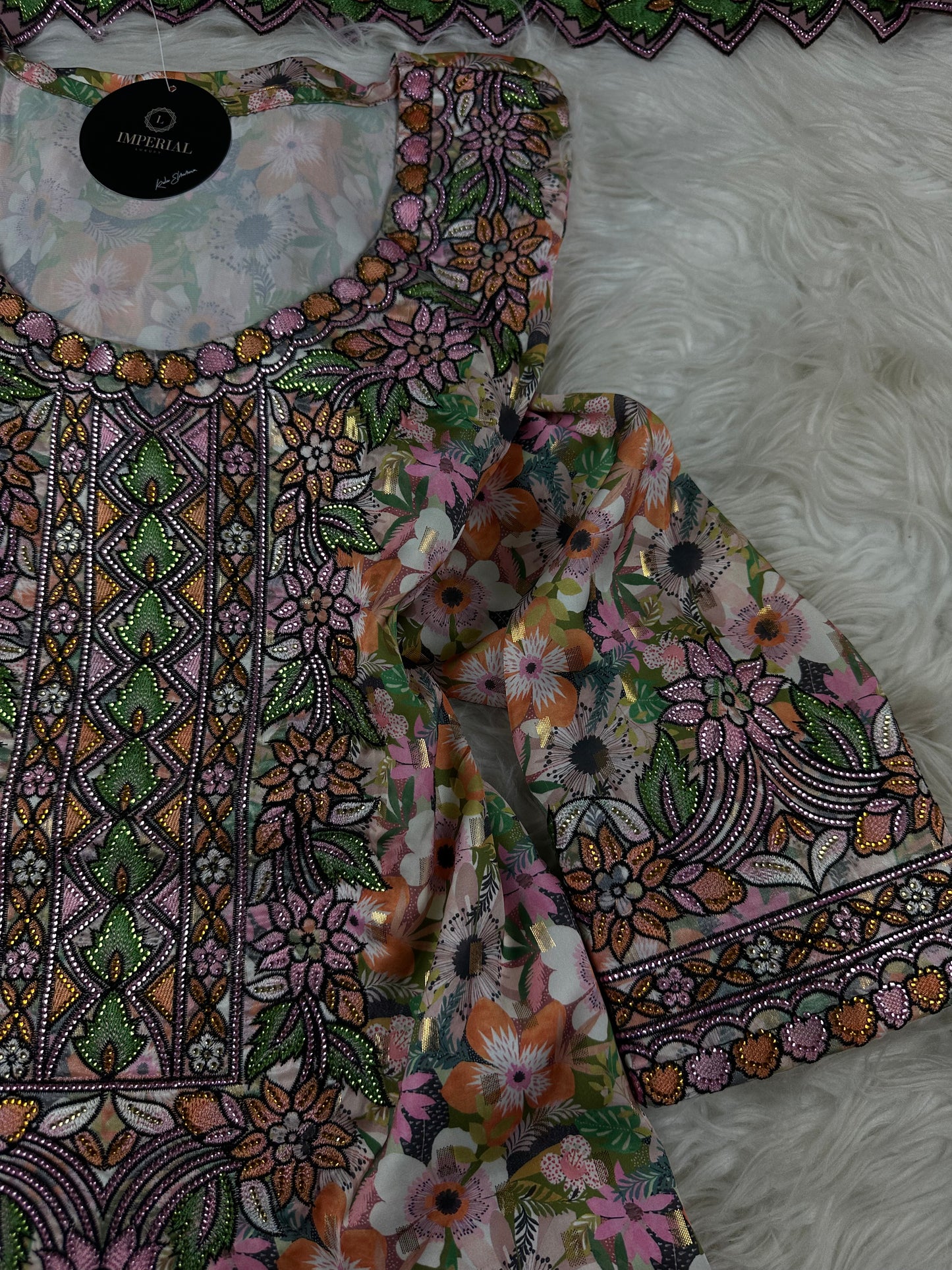 Beige mukhawar with beige dajallil Sheila (big scarf) pure silk