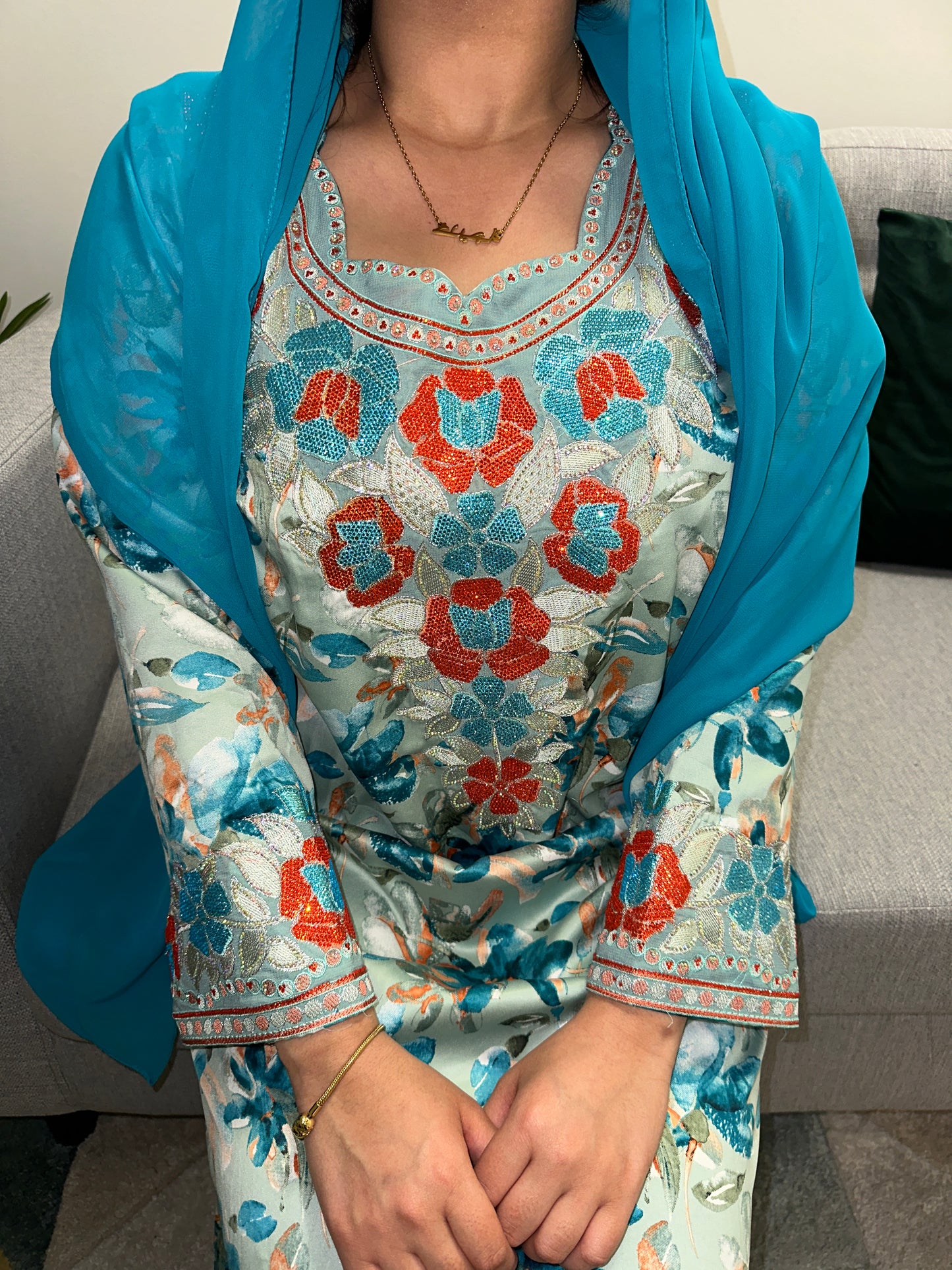 Turquoise mkhawar with Shiela