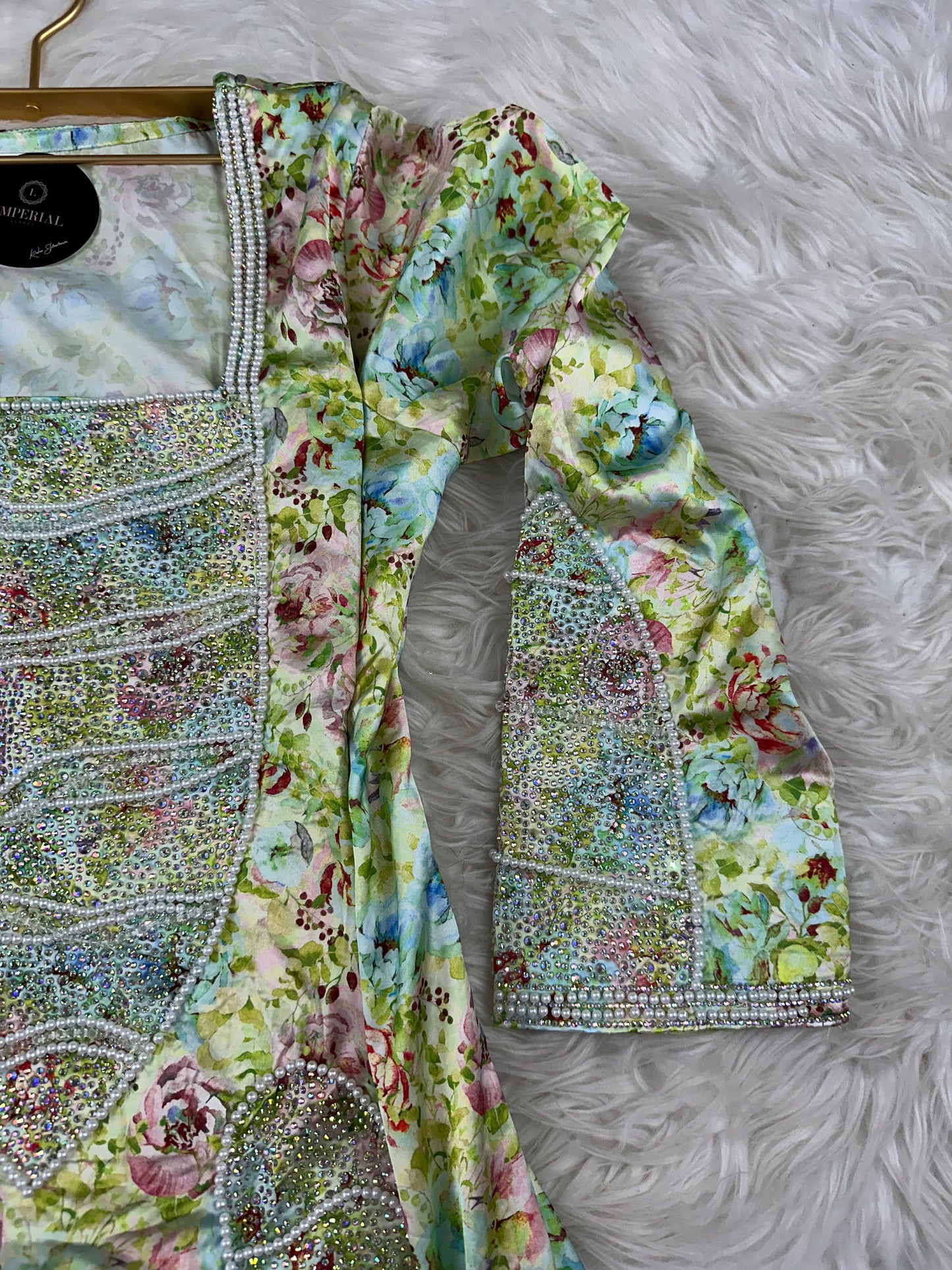Kasarat3 mukhawar, pure silk with back corset