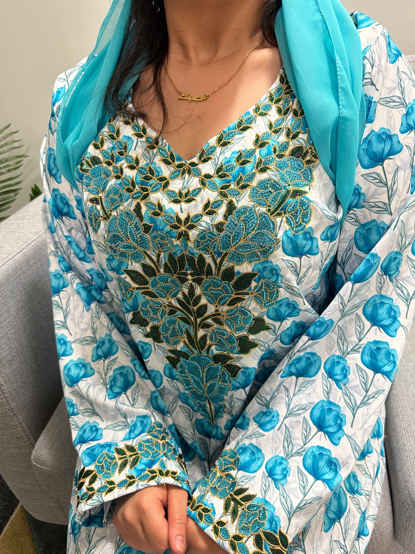 Turquoise mkhawar with Shiela