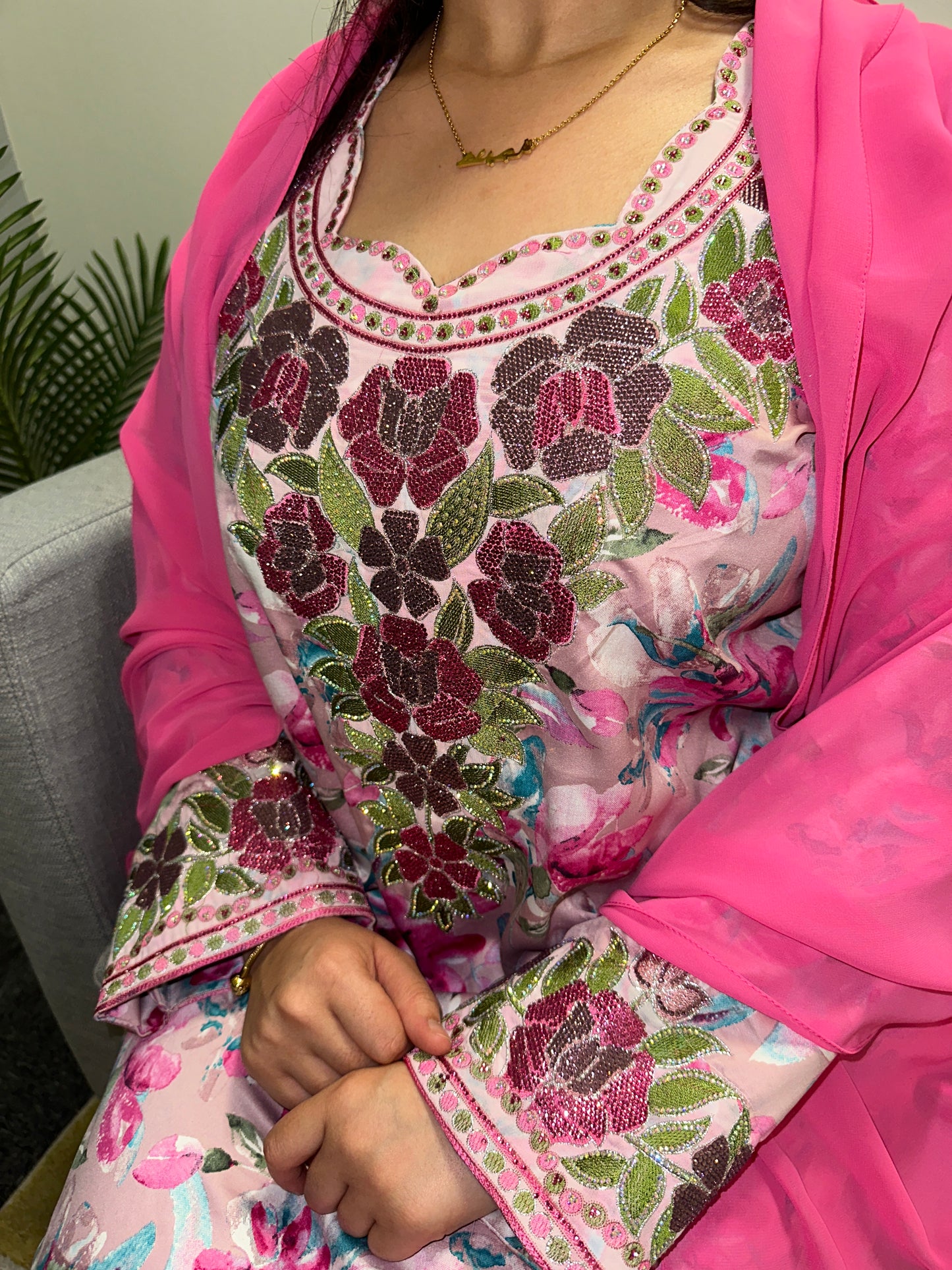 Pink mkhawar with Shiela