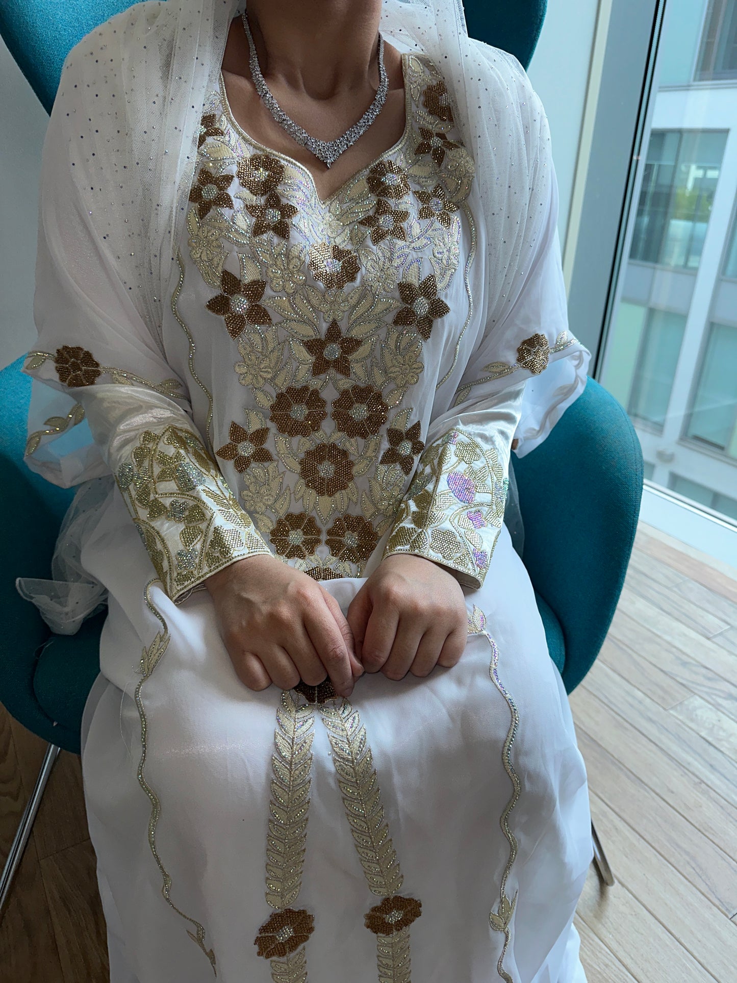 White Emirates Thobe