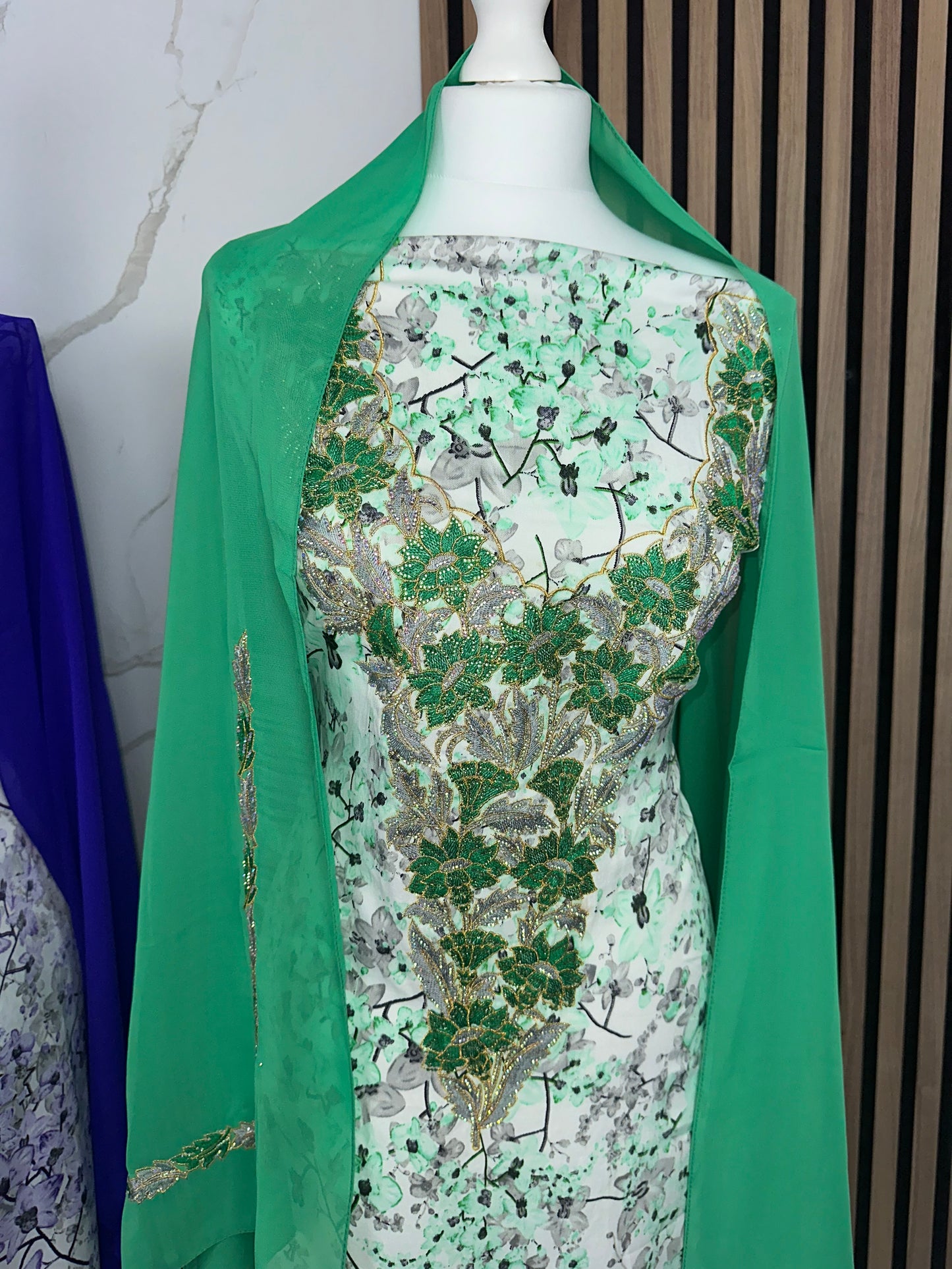 Unstitched mkhawars floral design with matching Shiela