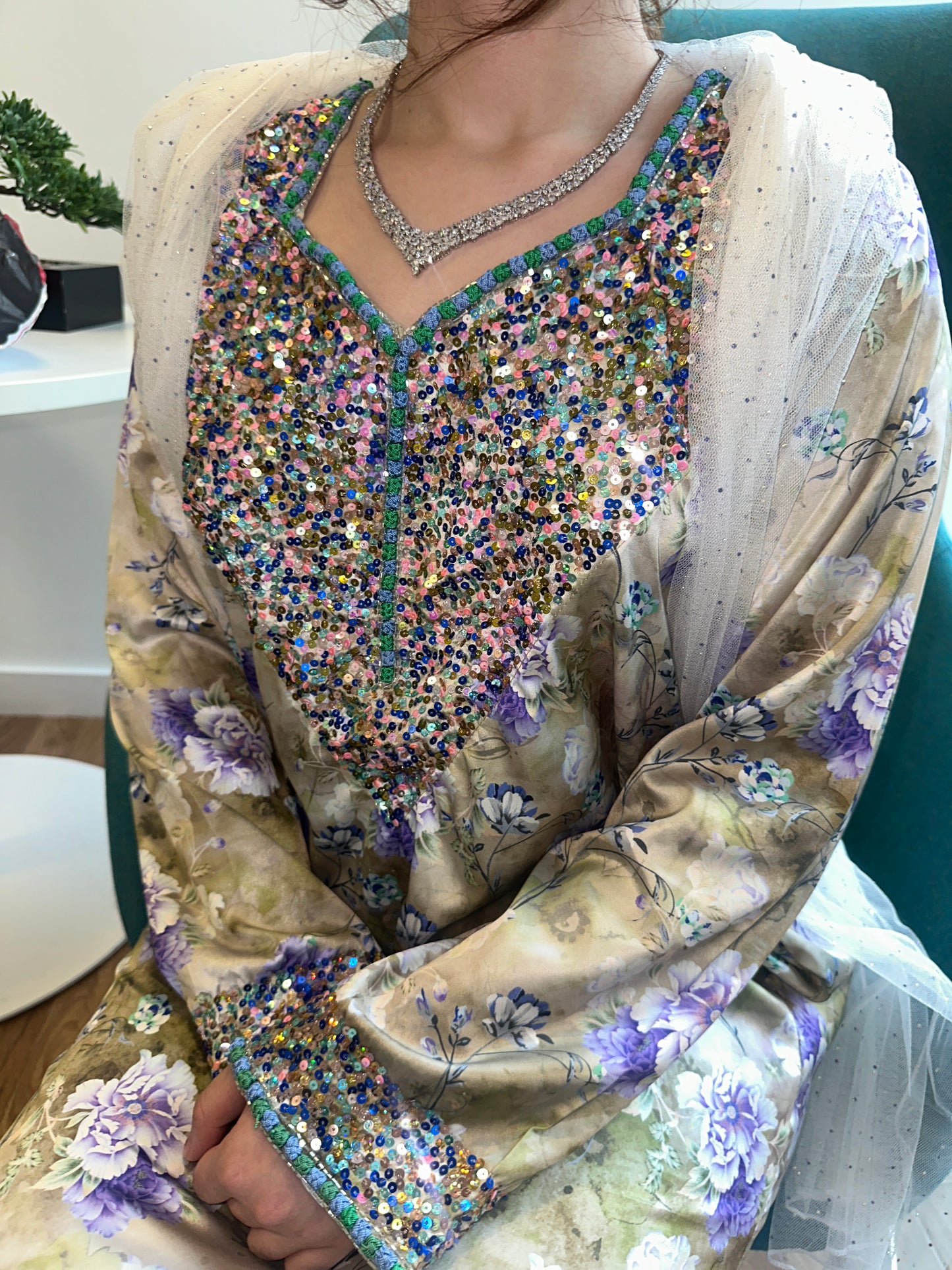 Green sequin mkhawar