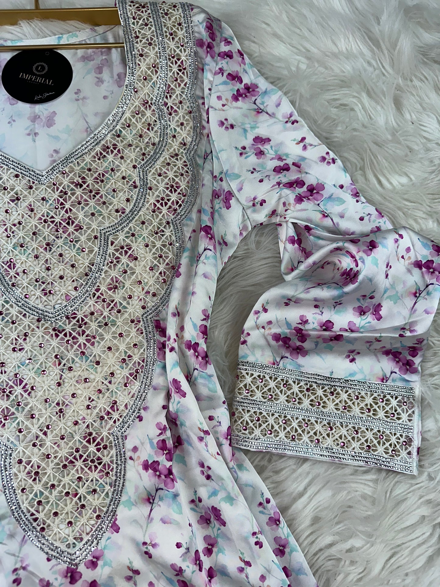Pure silk white and purple flowers mukhawar/ back corset