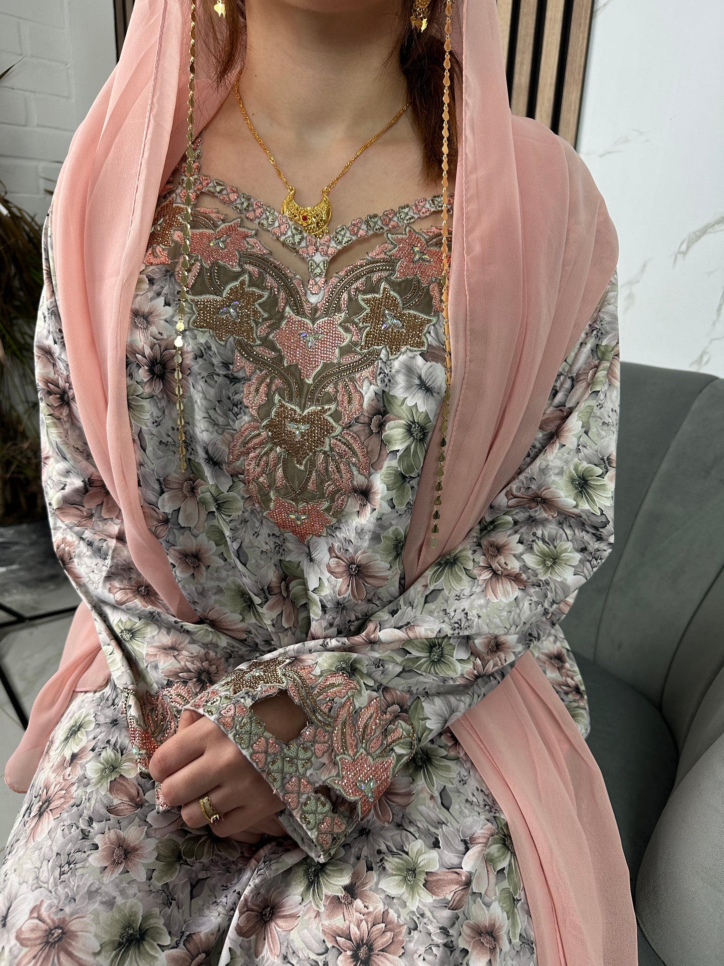 Peach mkhawar with matching Shiela and back corset