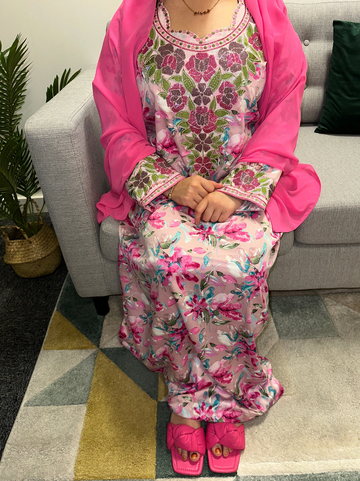 Pink mkhawar with Shiela