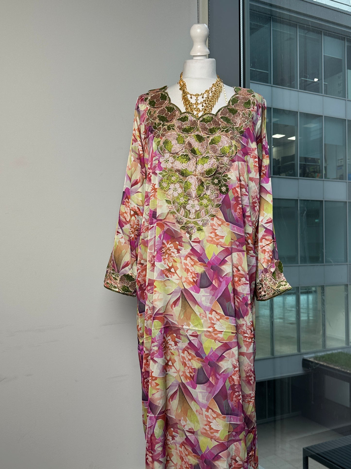 3D green and purple silk Mukhawar