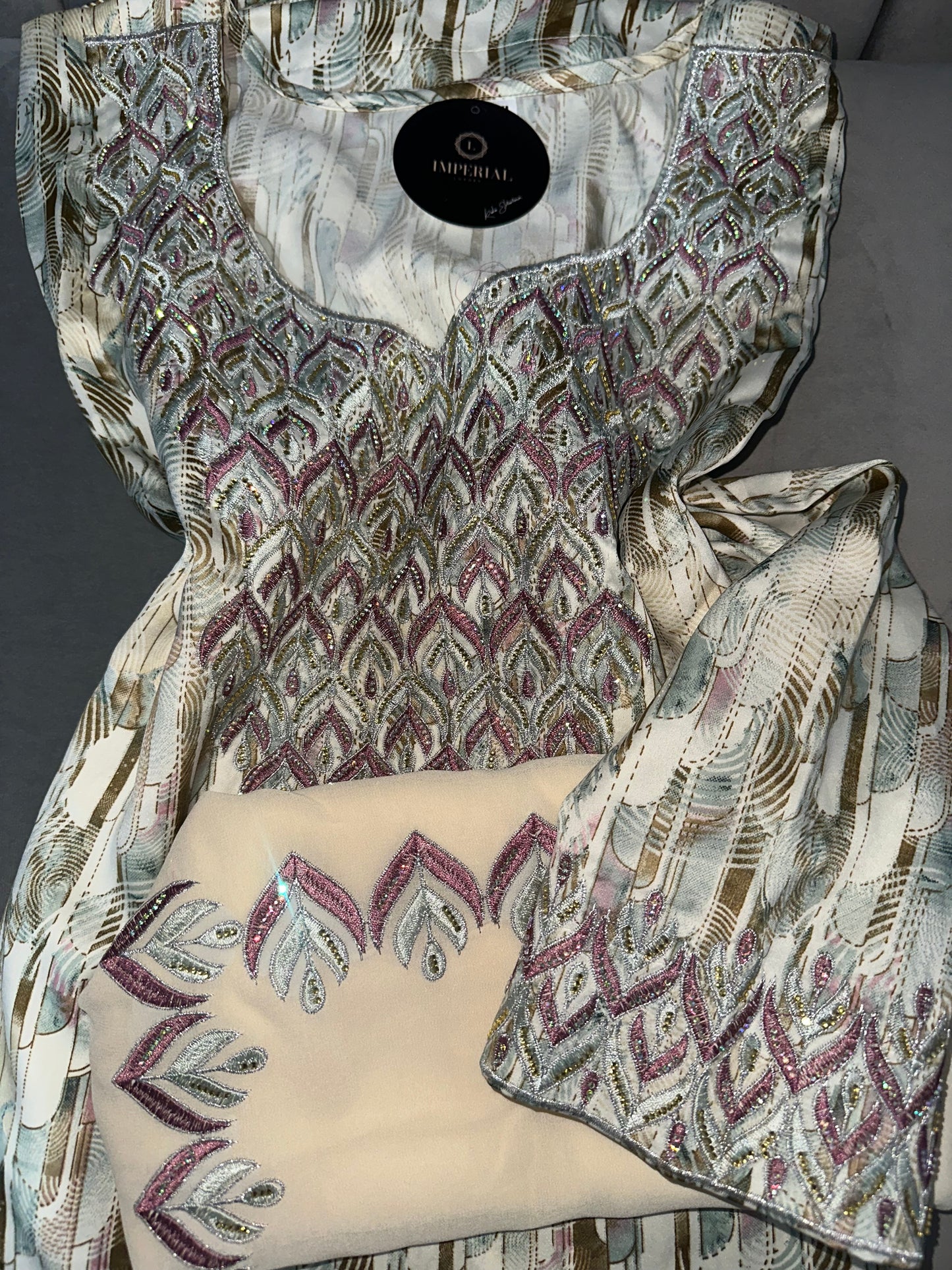 Different Creamy colors of mkhawars with matching Shiela