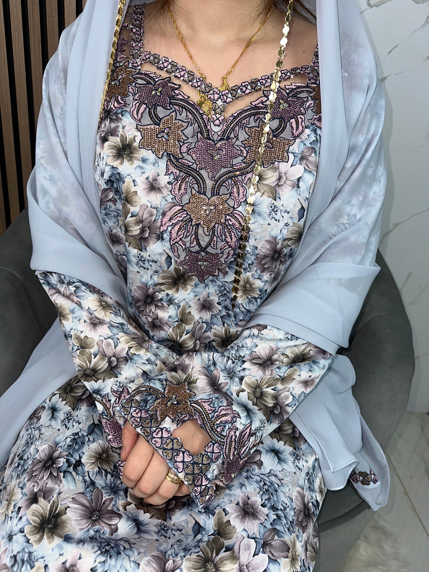 Grey3 mkhawar with matching Shiela and back corset