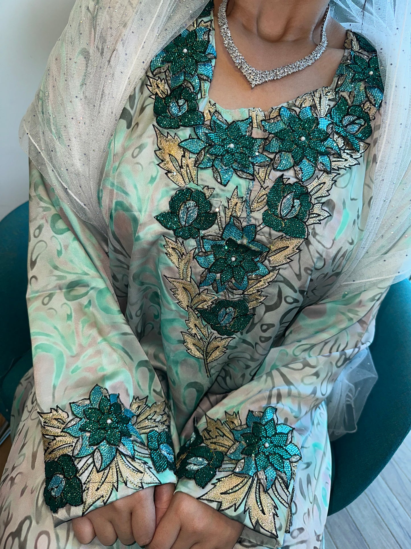 Green mkhawar pure silk with back corset