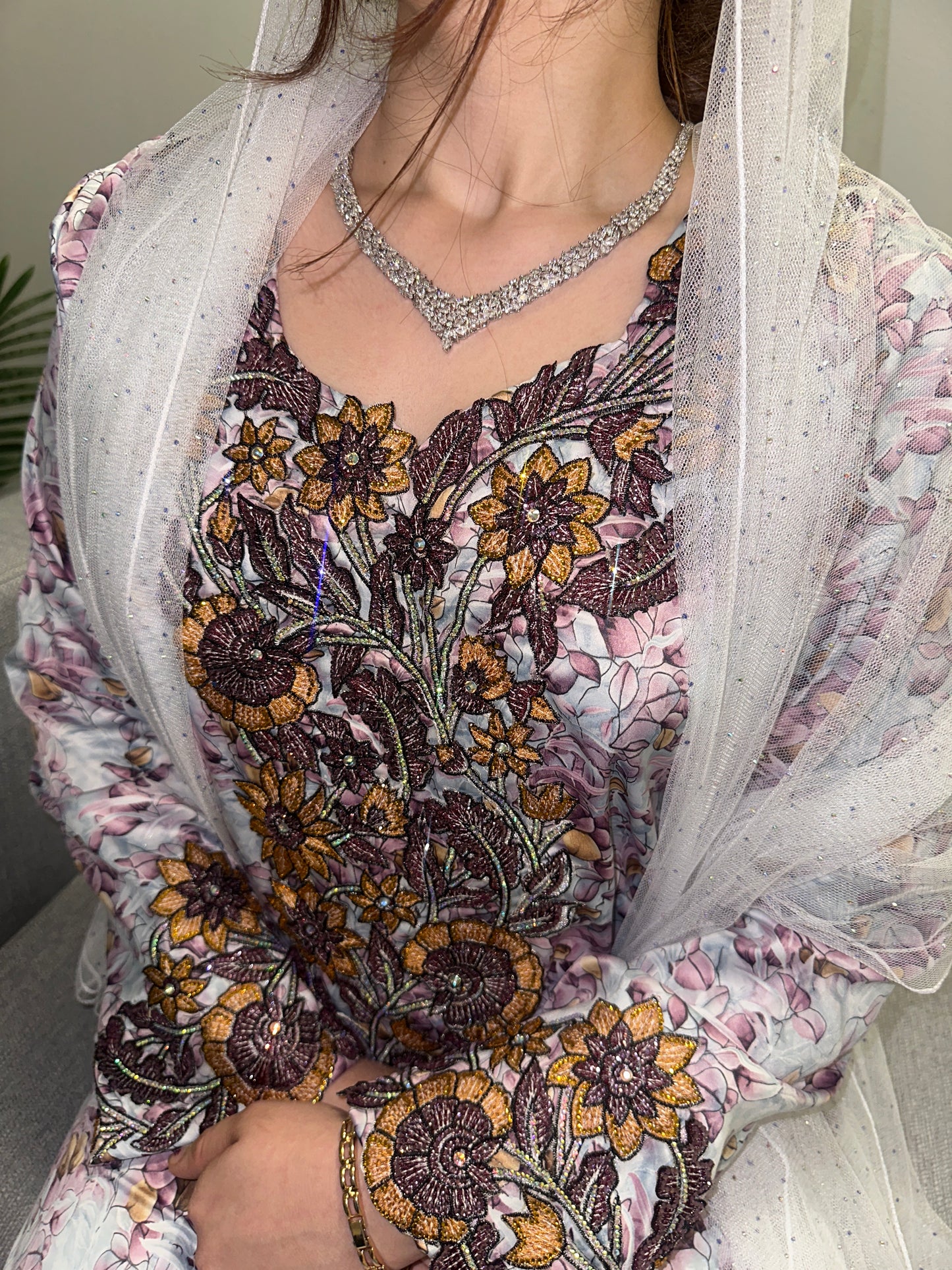 Brown Indonesian silk mkhawar