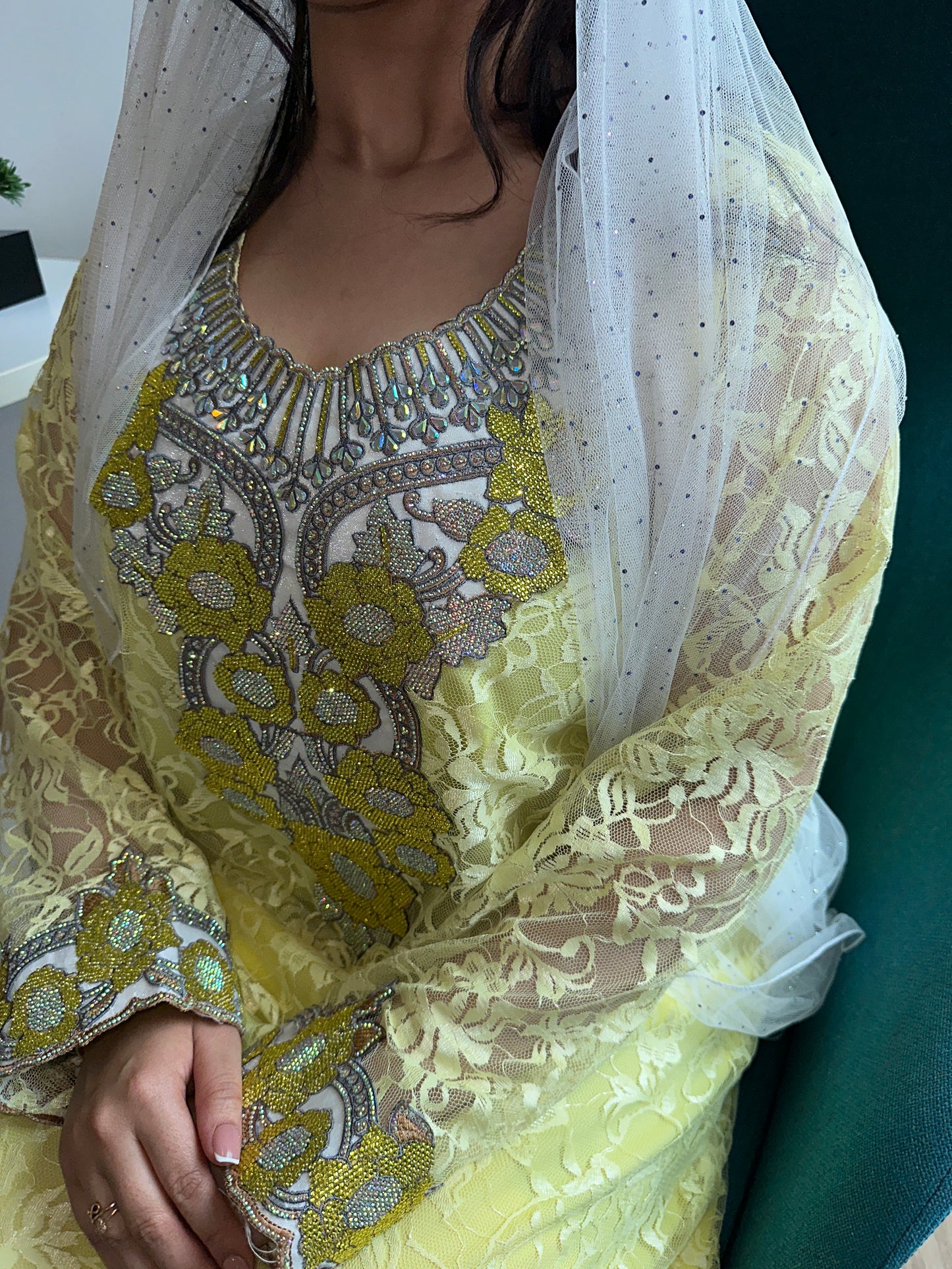 Light Yellow lace mkhawar