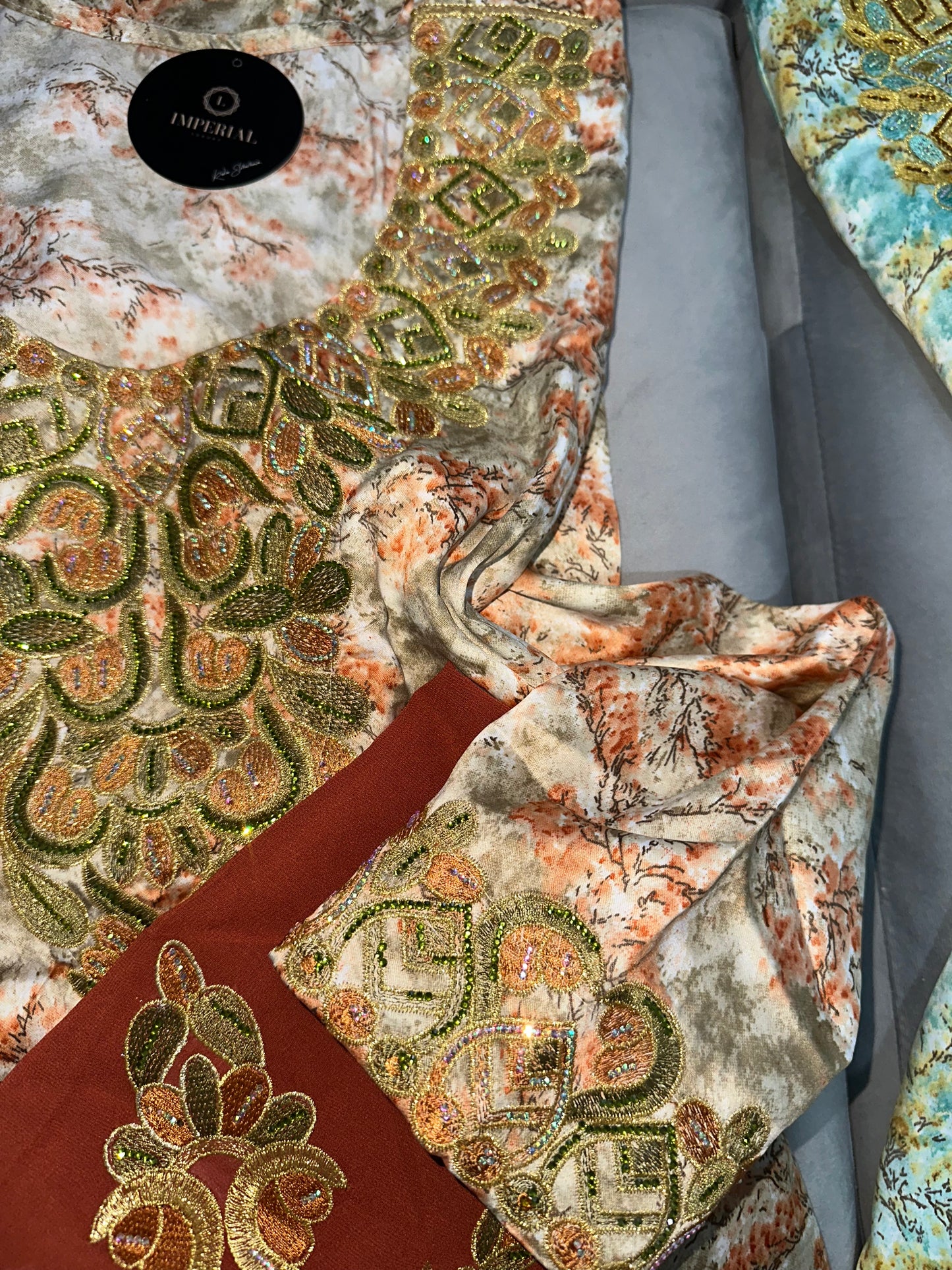 Natural colors of mkhawars with matching Shiela