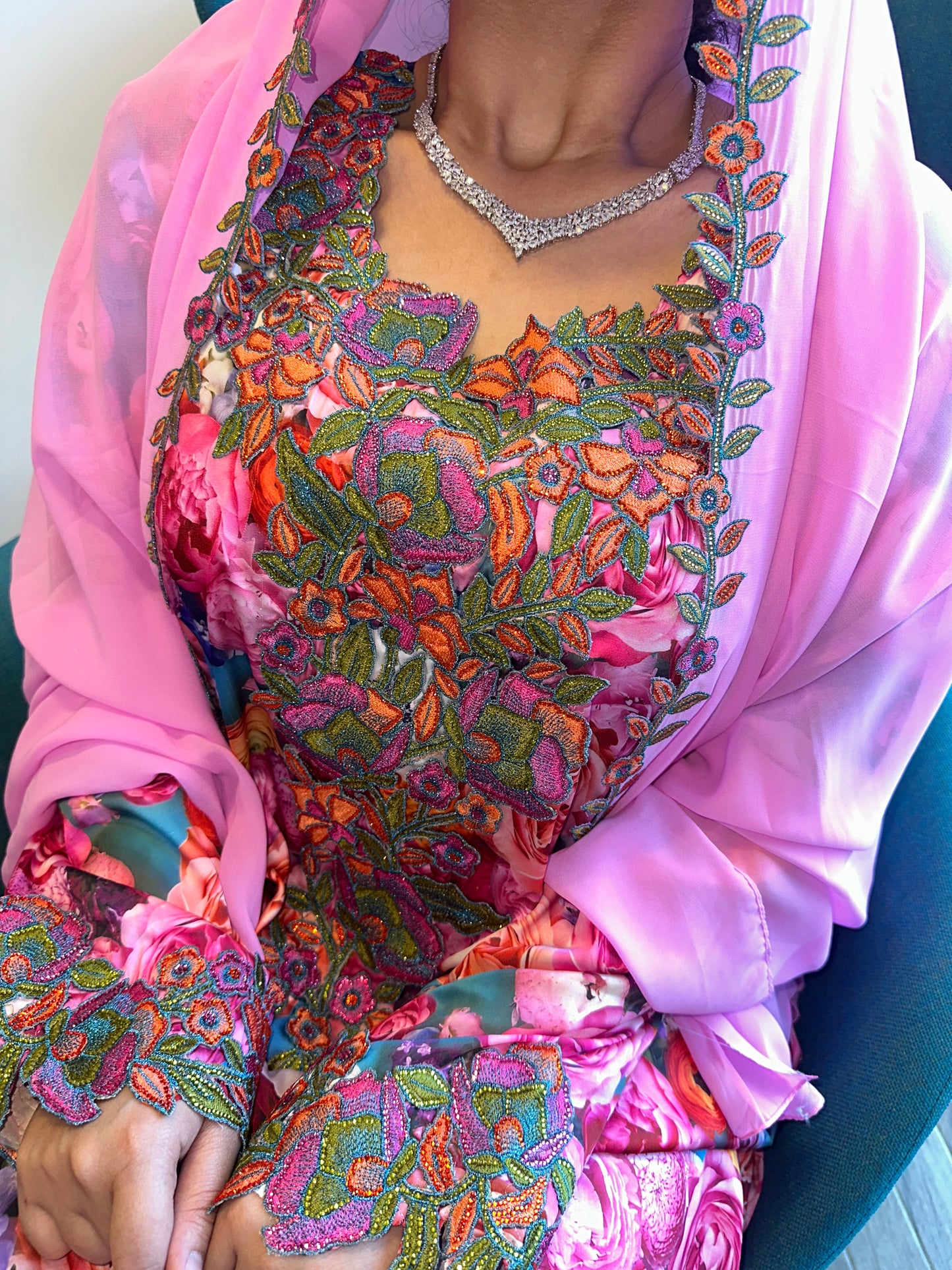 Pink mkhawar with matching big Shiela pure silk with back corset