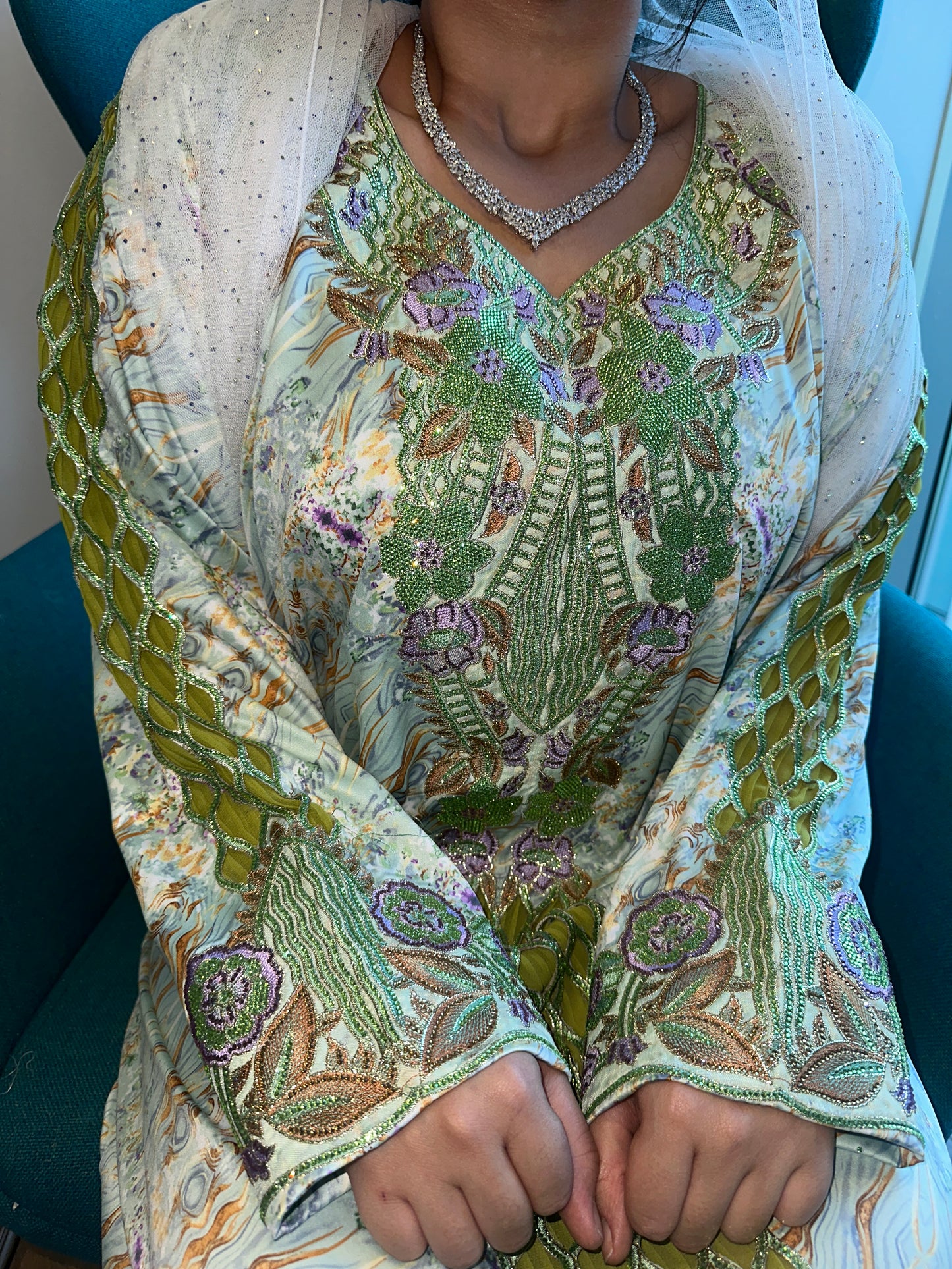 Olive green mkhawar